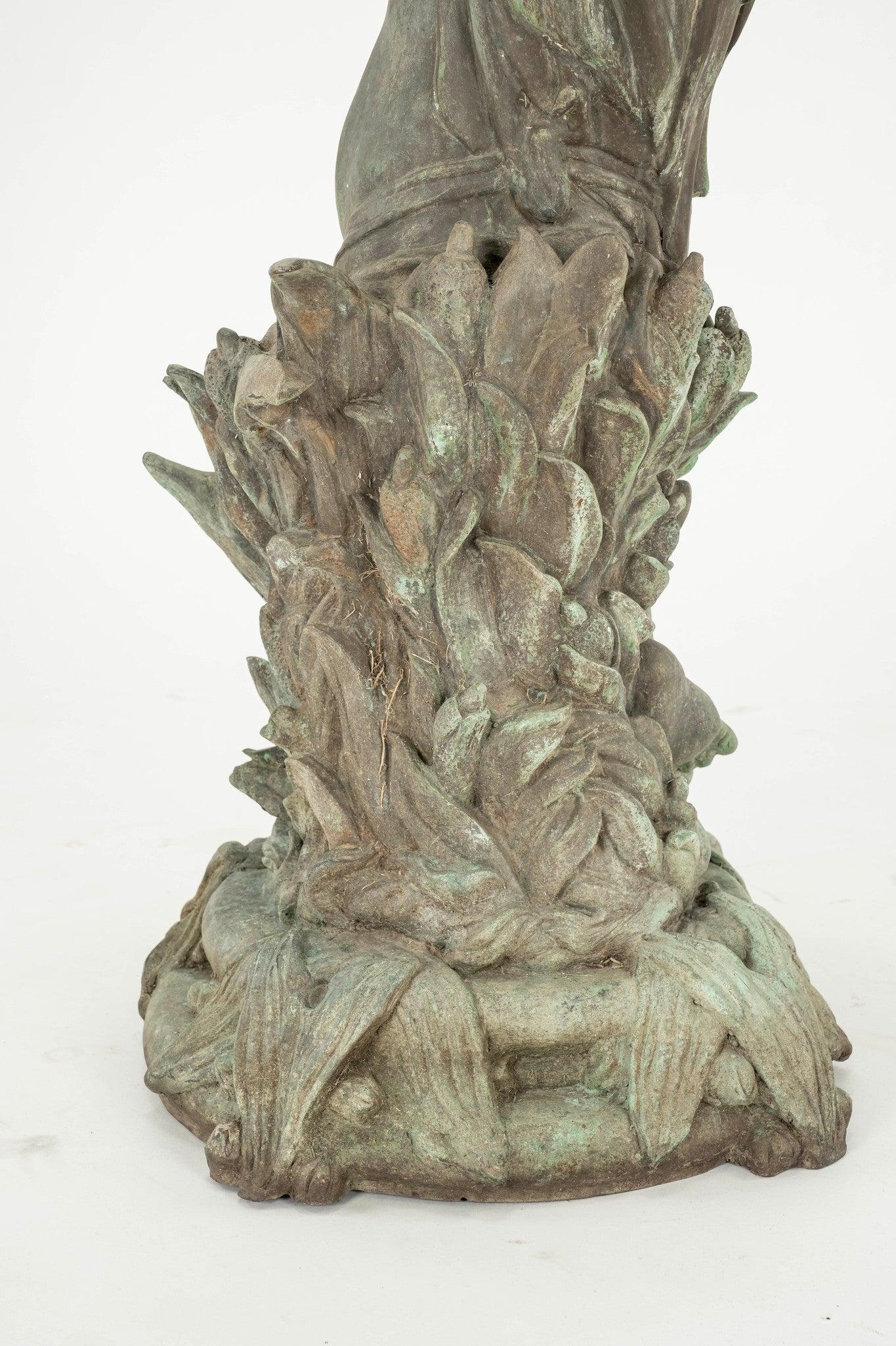 Estatua de bronce estilo romano Putti Fuente Bronce en venta