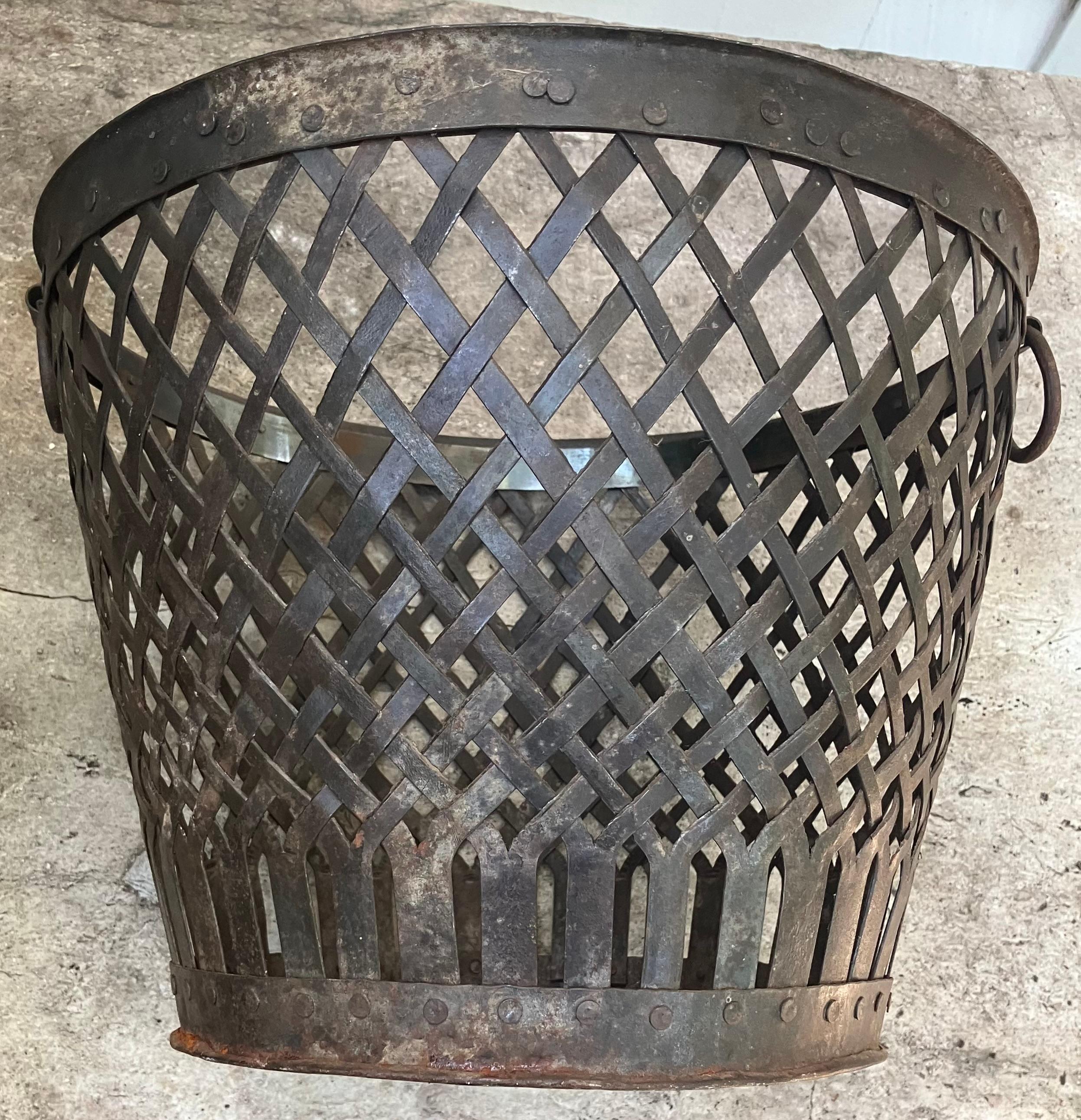 American Roman Style Wastebasket For Sale