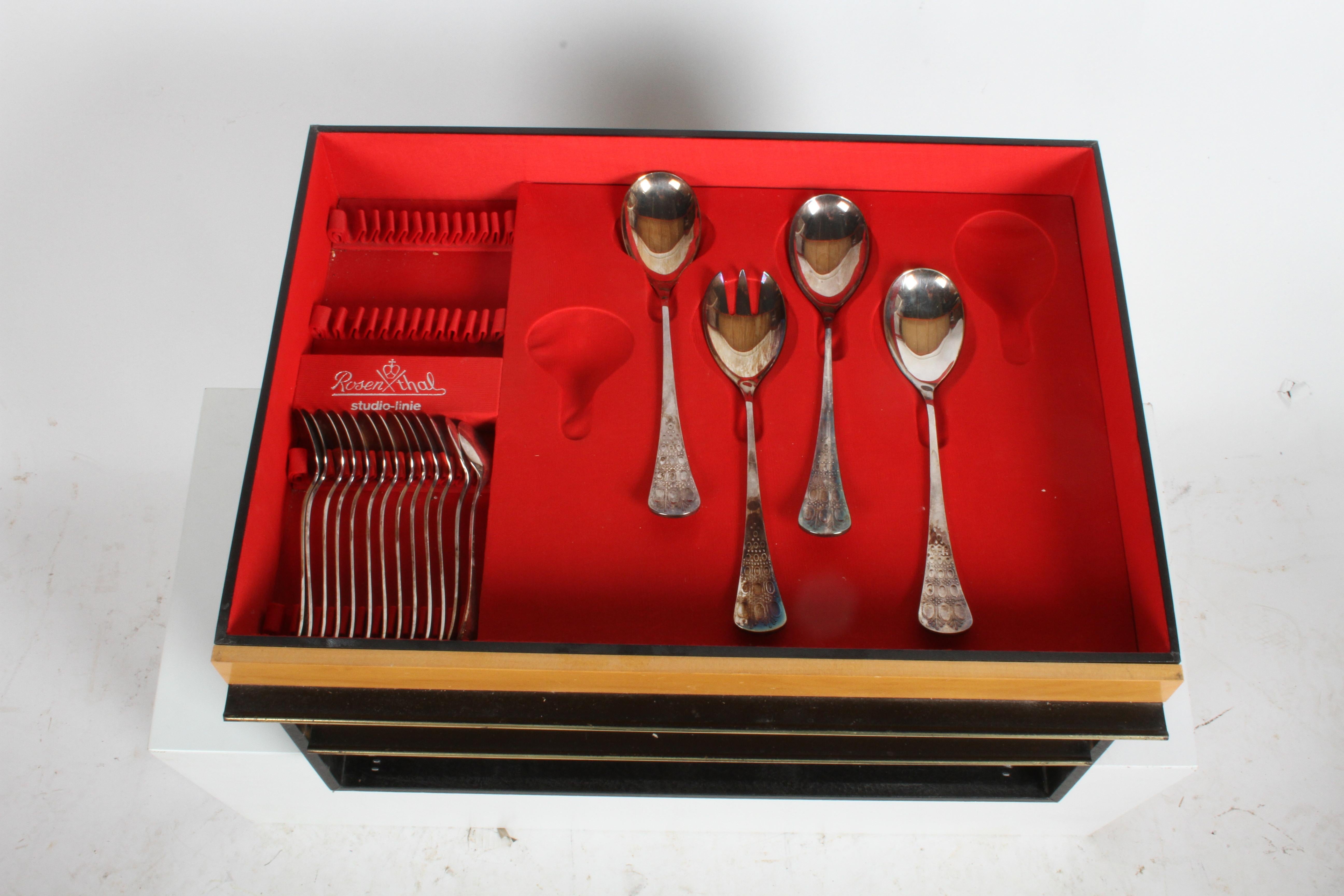 Romance, Bijorn Windblad Rosenthal Silverplate Flatware for 12 with Case 79 Pcs For Sale 3