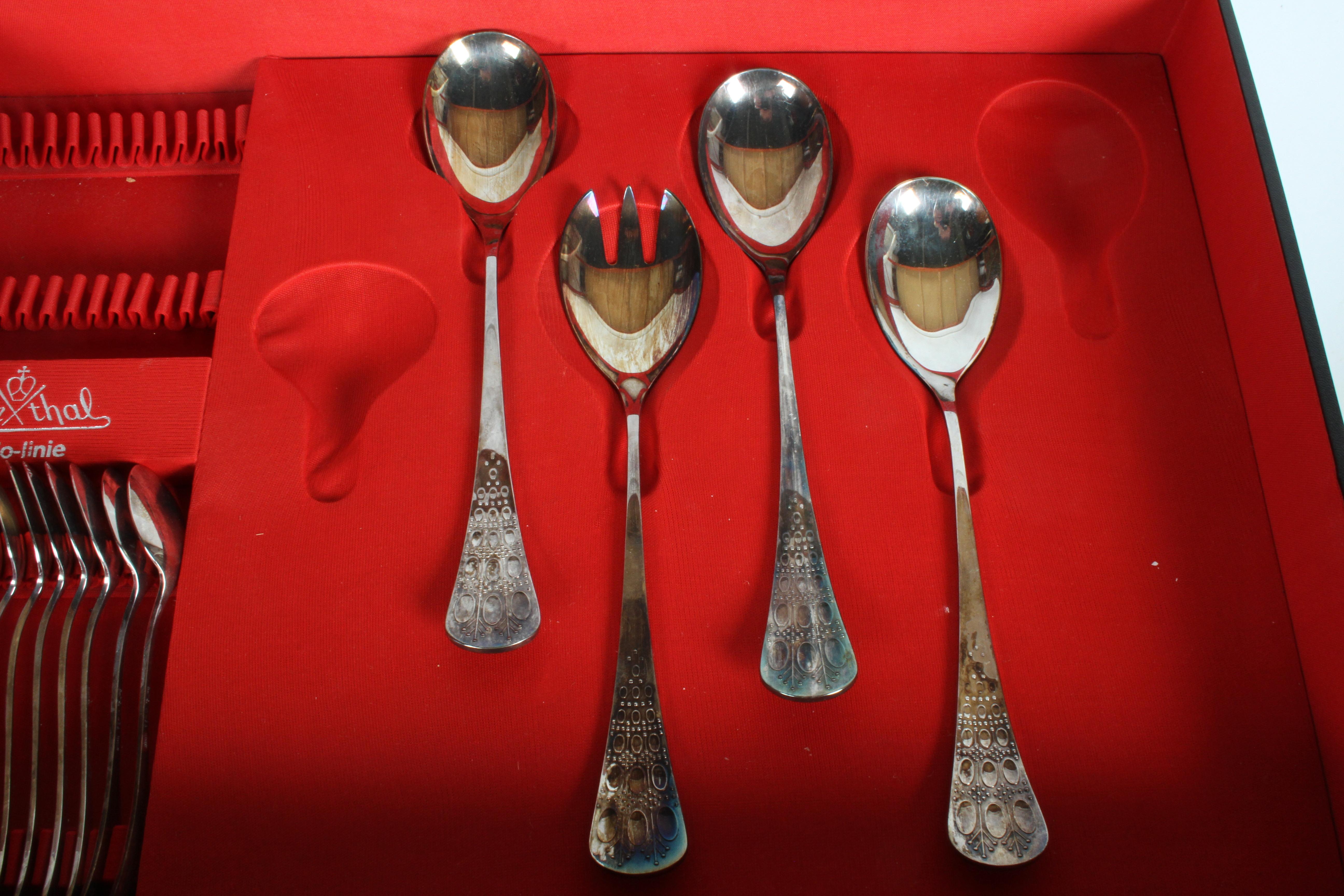 Romance, Bijorn Windblad Rosenthal Silverplate Flatware for 12 with Case 79 Pcs For Sale 4