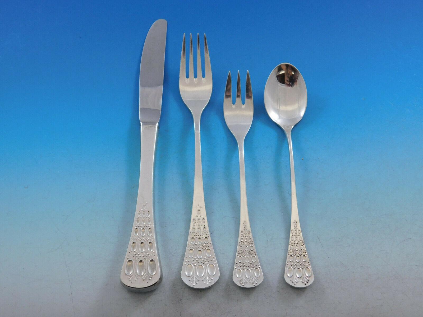 Modernist Romance sterling silver flatware set designed by Bjorn Windblad for Rosenthal, 53 pieces. This set includes:

8 knives, 8 1/4