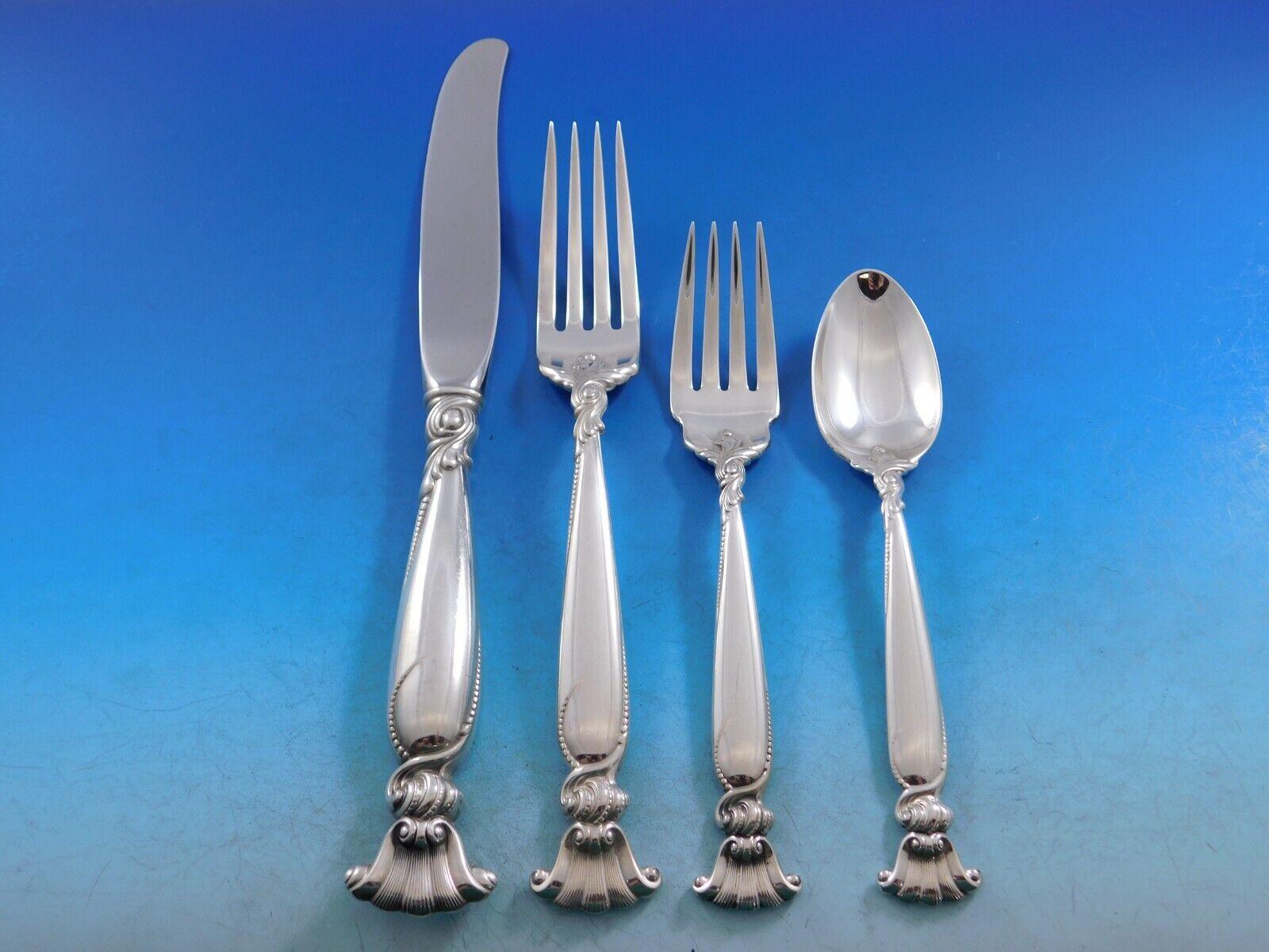 Romance of the Sea Wallace Sterling Silver Flatware Set Shell Motif Dinner 85 Pc In Excellent Condition For Sale In Big Bend, WI