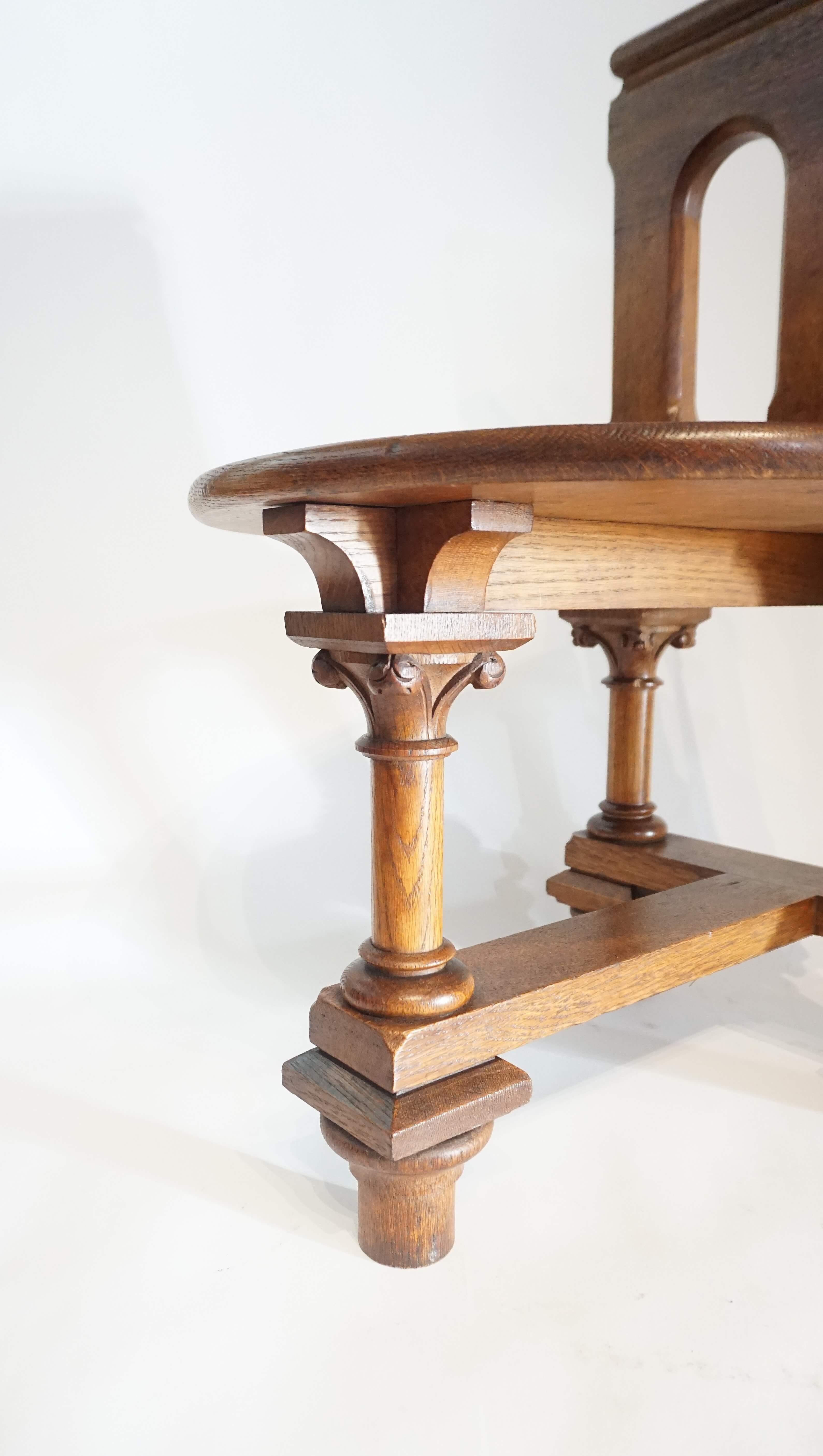 French Romanesque Revival Oak Hall Seats or Chairs, circa 1900 For Sale 3