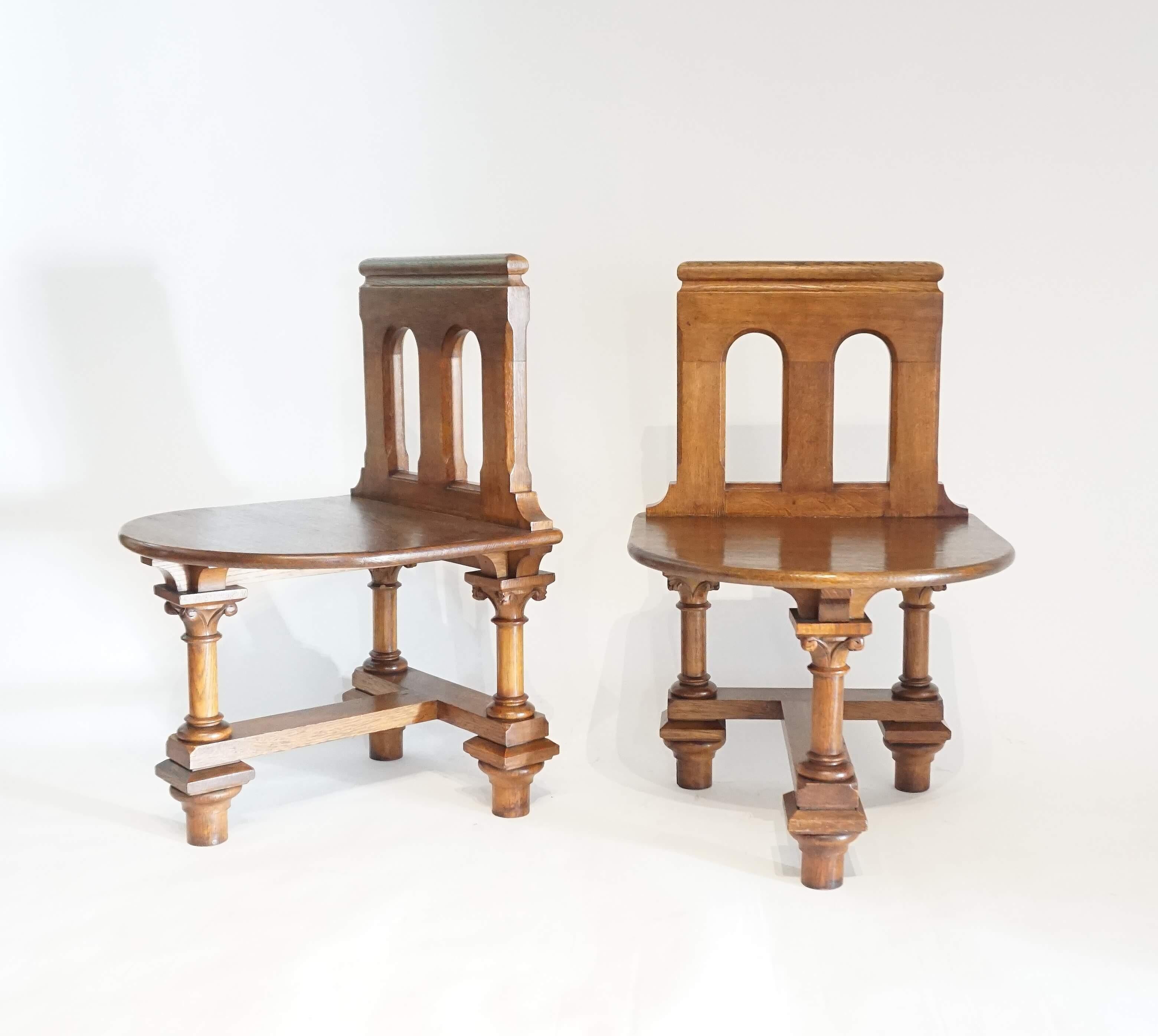 French Romanesque Revival Oak Hall Seats or Chairs, circa 1900 For Sale 5