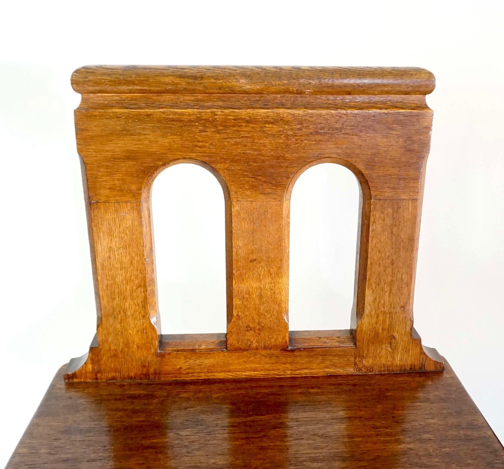 French Romanesque Revival Oak Hall Seats or Chairs, circa 1900 For Sale 1