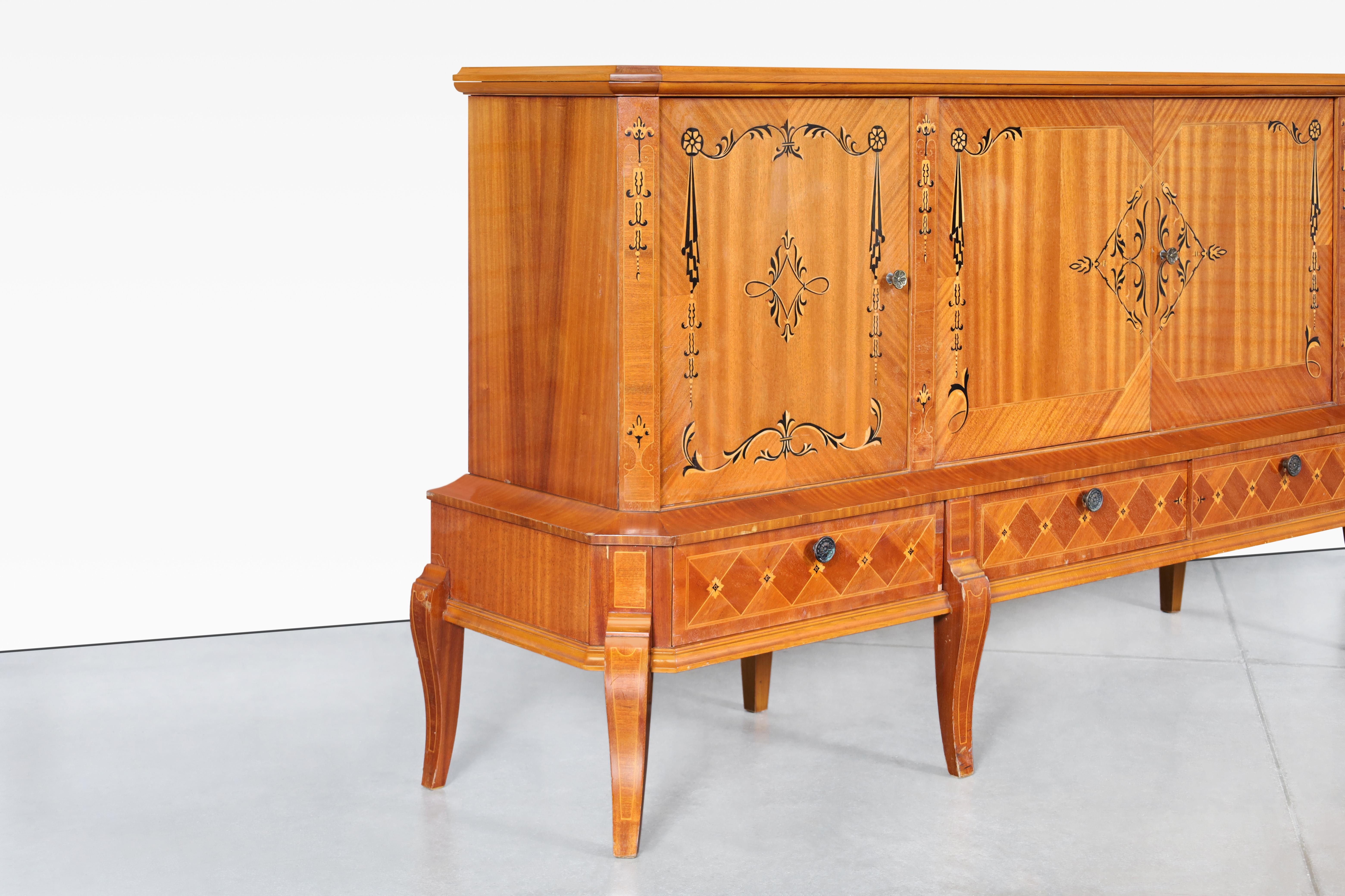 Art Déco Credenza Art Deco rumena con intarsi in Wood esotico in vendita