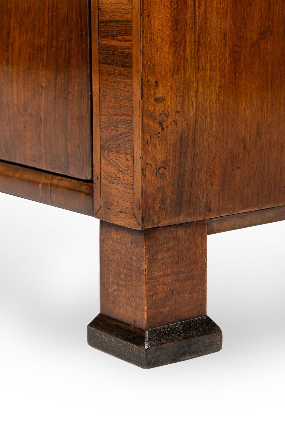 Romanian Biedermeier 3-Drawer Burlwood Chest / Commode in vendita 7