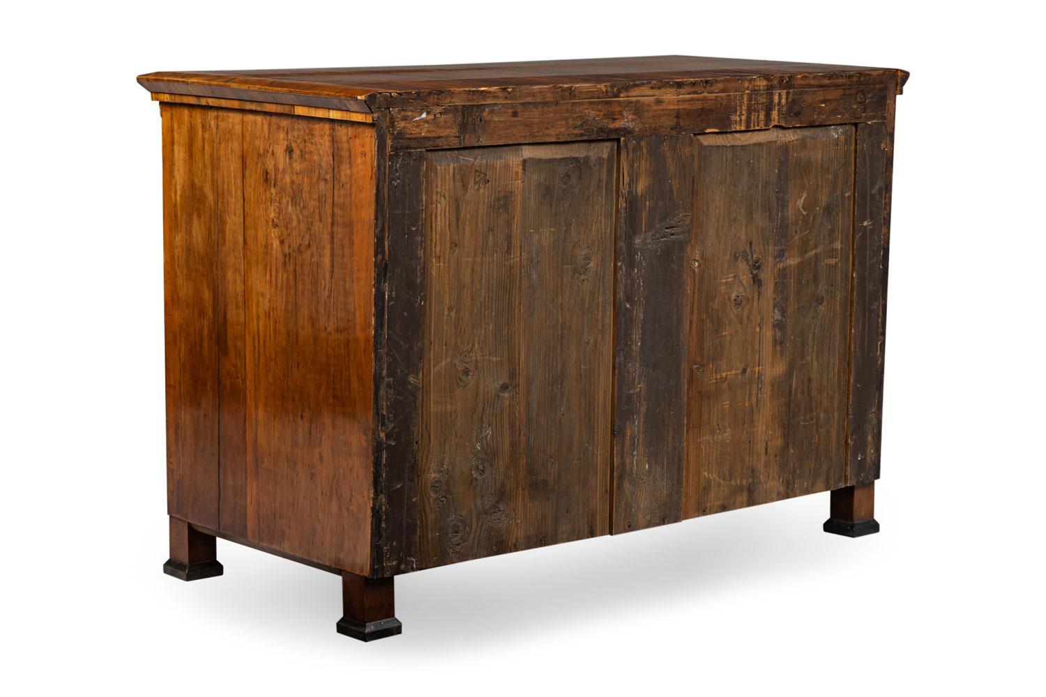 Inciso Romanian Biedermeier 3-Drawer Burlwood Chest / Commode in vendita