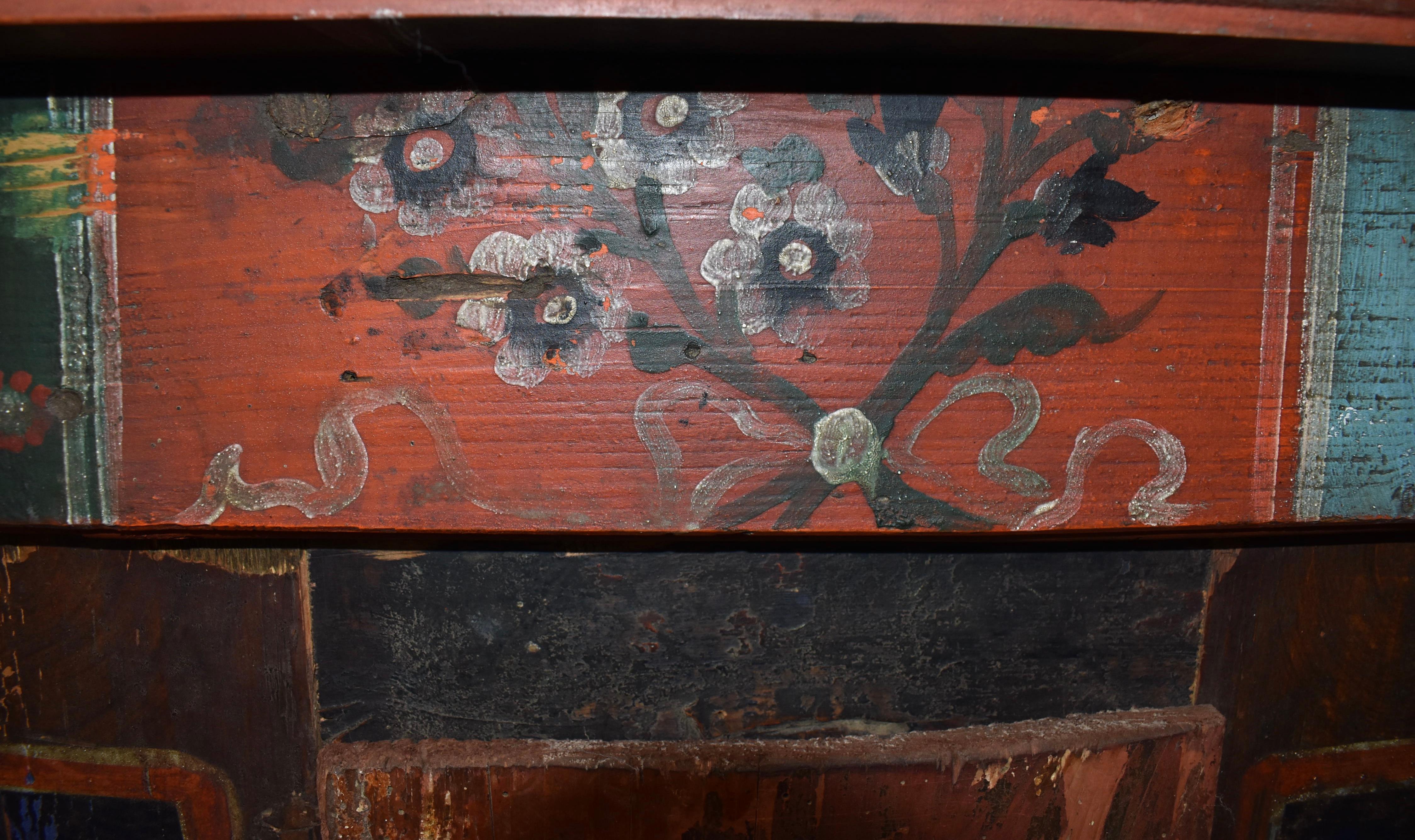 Romanian Petite Hand-Painted Corner Cabinet, circa 1900 In Good Condition For Sale In Evergreen, CO