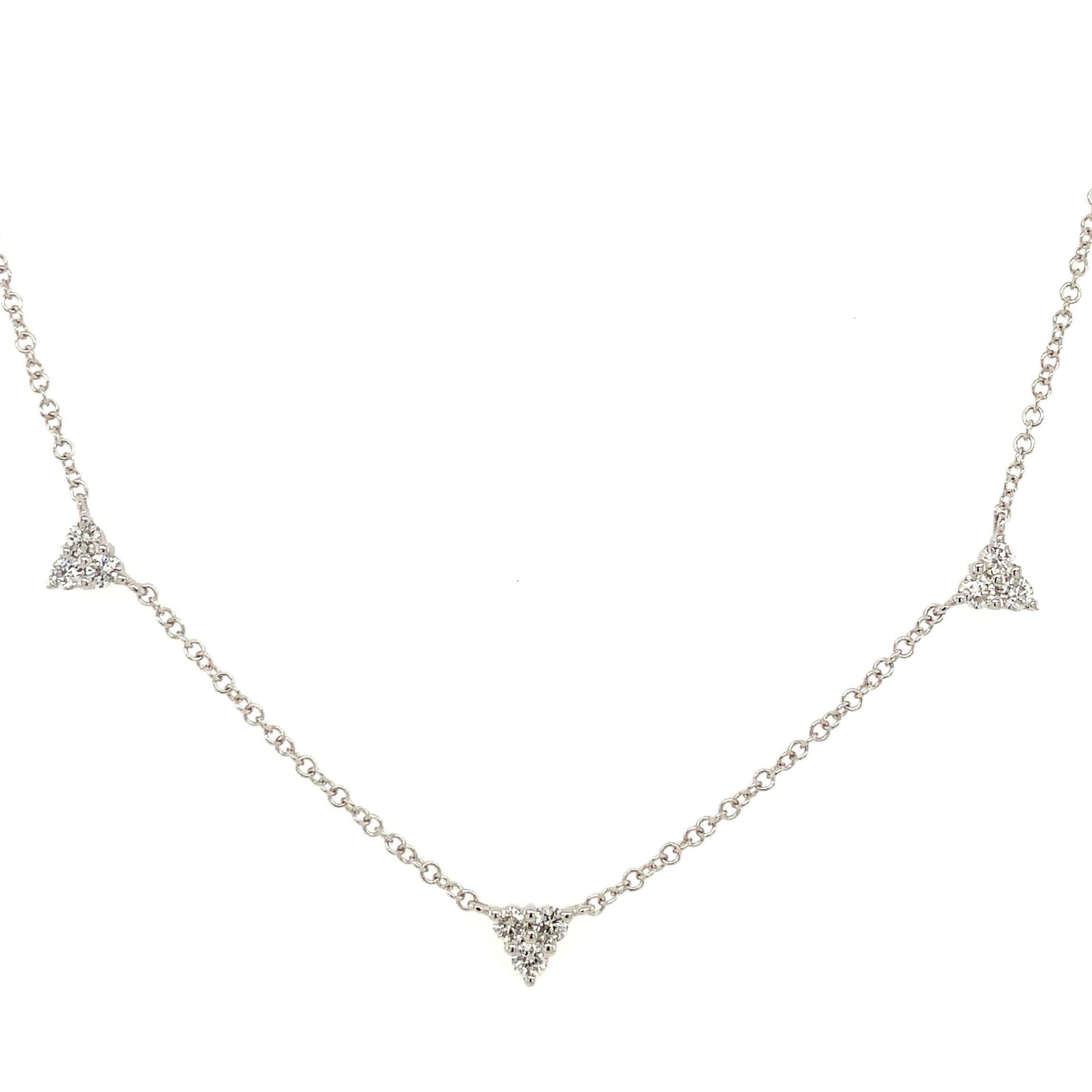 Taglio brillante Roman+Jules Charm a forma di triangolo sulla catena Collana di diamanti in oro bianco 14K in vendita