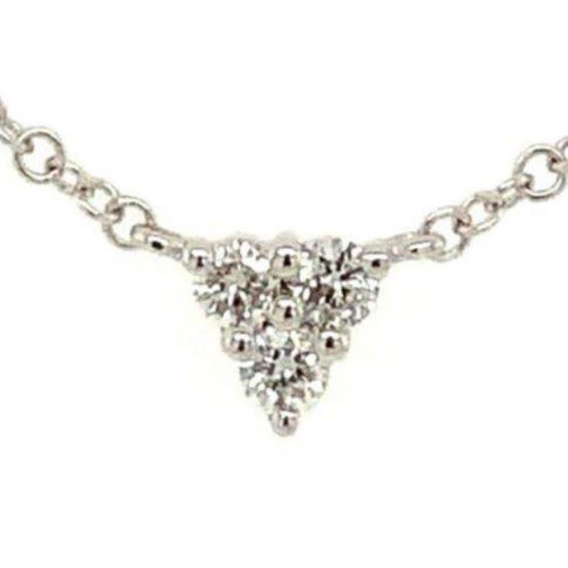 Roman+Jules Charm a forma di triangolo sulla catena Collana di diamanti in oro bianco 14K In condizioni Nuovo in vendita a Los Gatos, CA