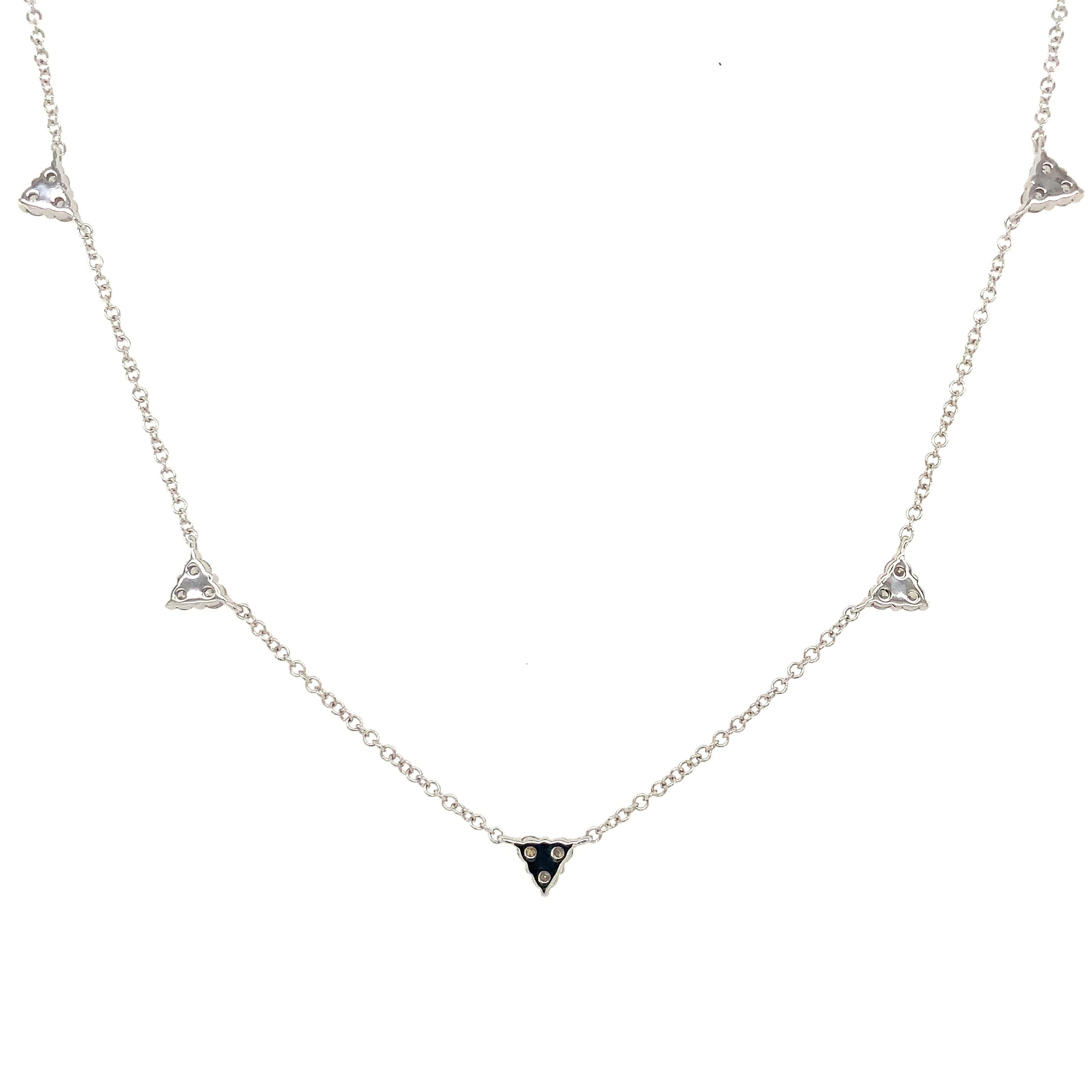 Roman+Jules Charm a forma di triangolo sulla catena Collana di diamanti in oro bianco 14K in vendita 2
