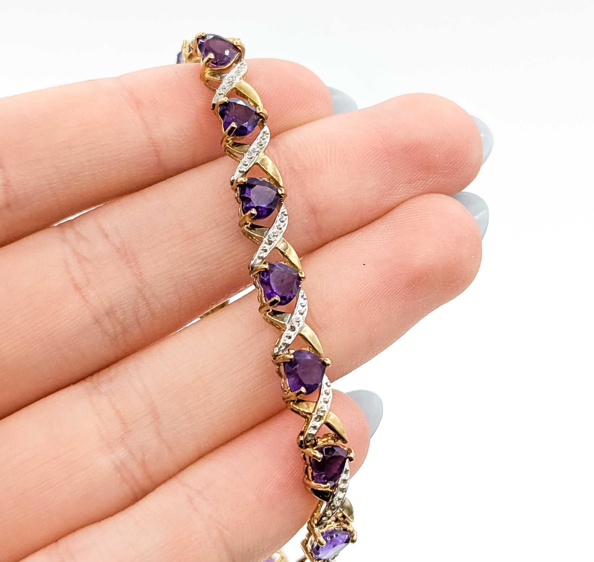 Contemporain Bracelet romantique en or jaune 10k à maillons en forme de coeur avec améthyste et diamant en vente