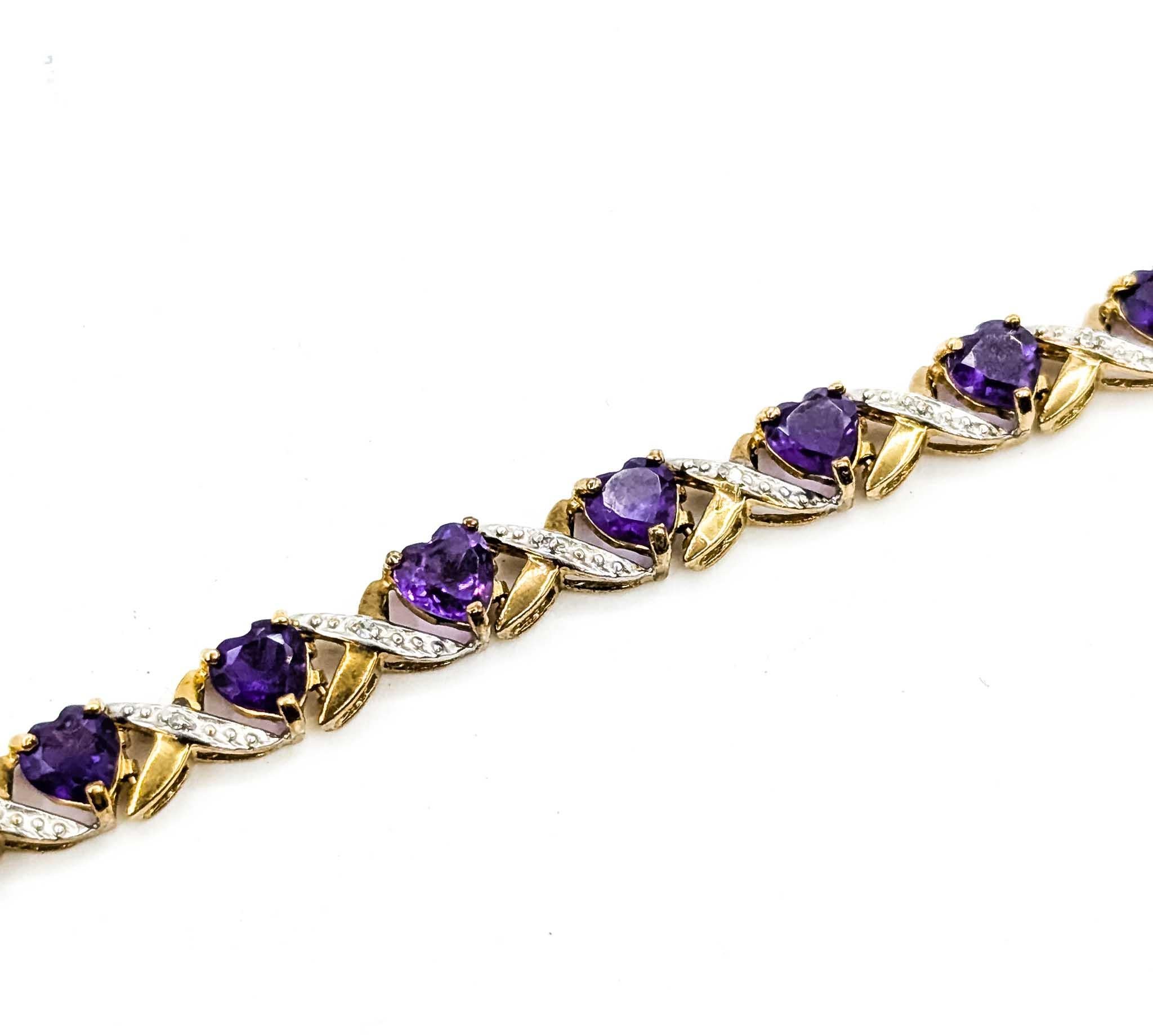 Taille cœur Bracelet romantique en or jaune 10k à maillons en forme de coeur avec améthyste et diamant en vente