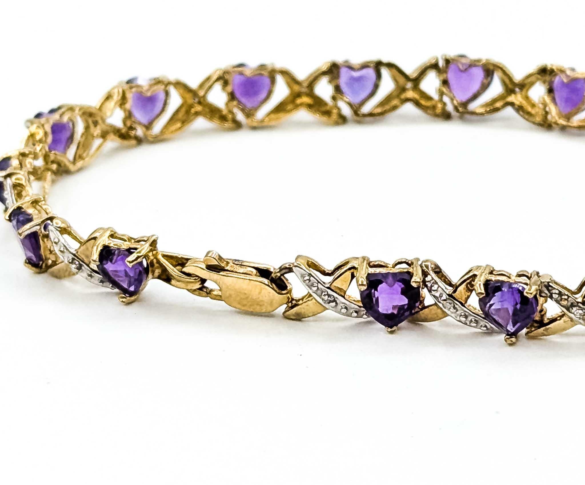 Bracelet romantique en or jaune 10k à maillons en forme de coeur avec améthyste et diamant en vente 1