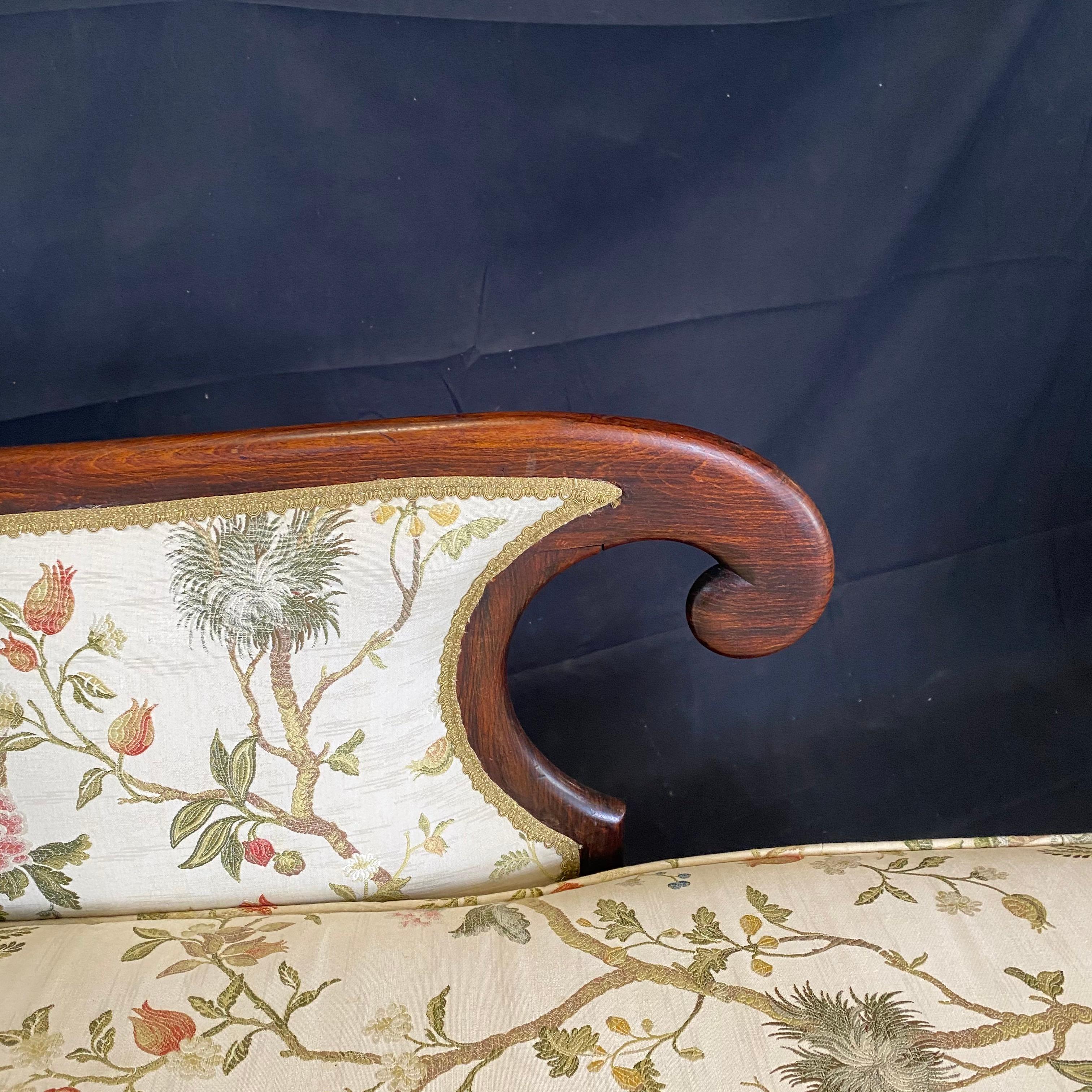 Romantic 19th Century French Recamier Chaise Lounge Sofa 3