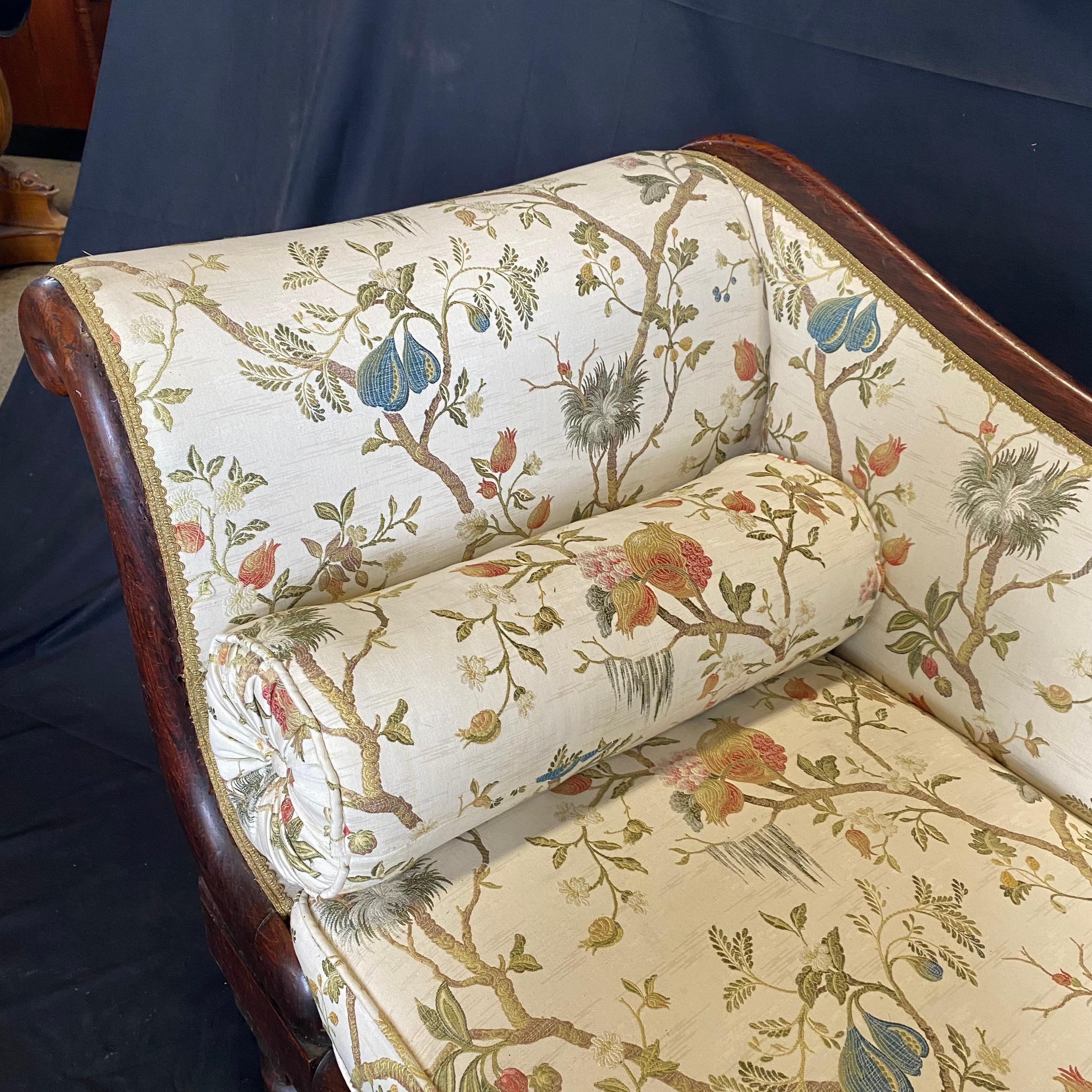 Romantic 19th Century French Recamier Chaise Lounge Sofa 4
