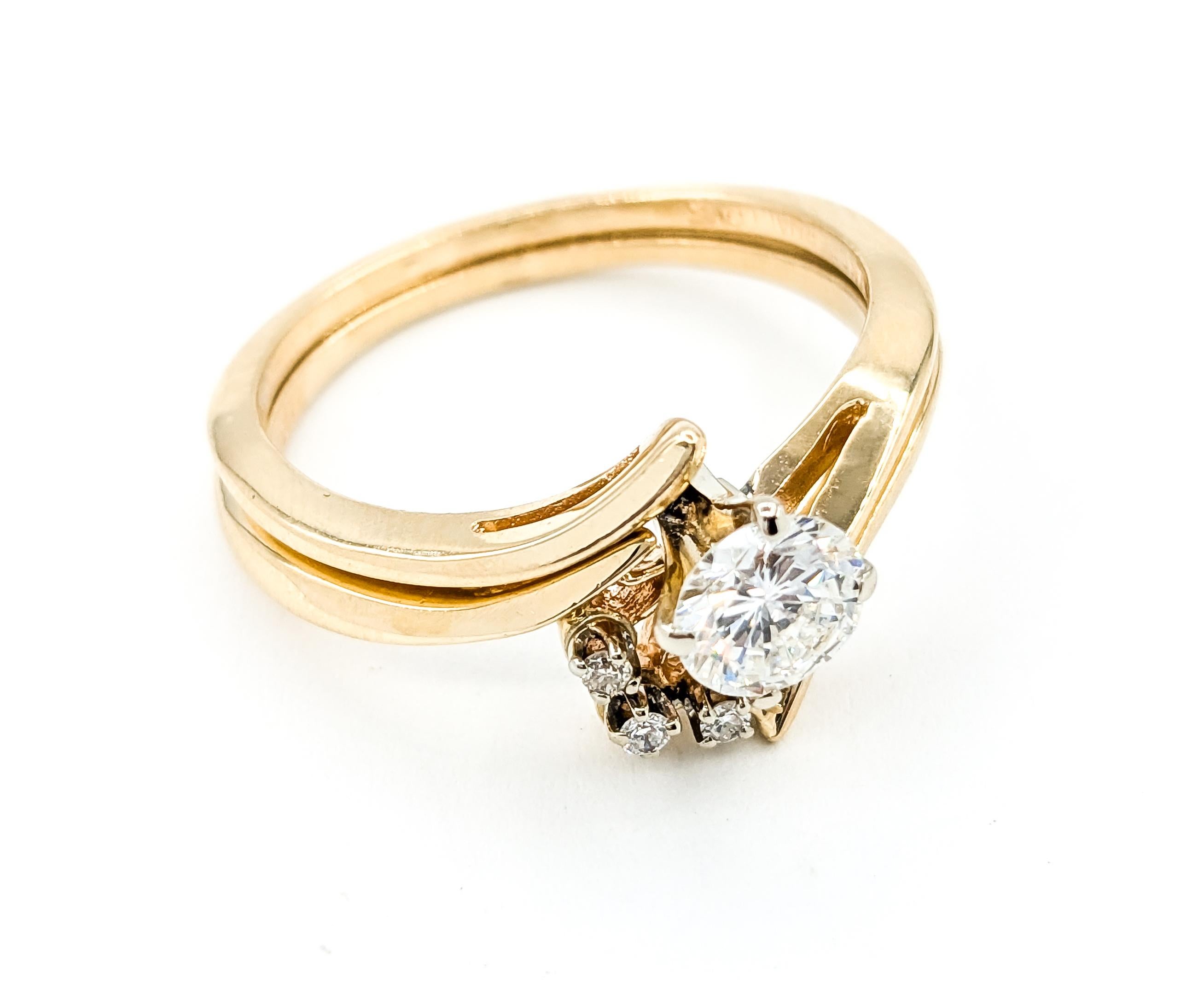 Bague de fiançailles romantique en or jaune avec un diamant de 0,67ctw en vente 8