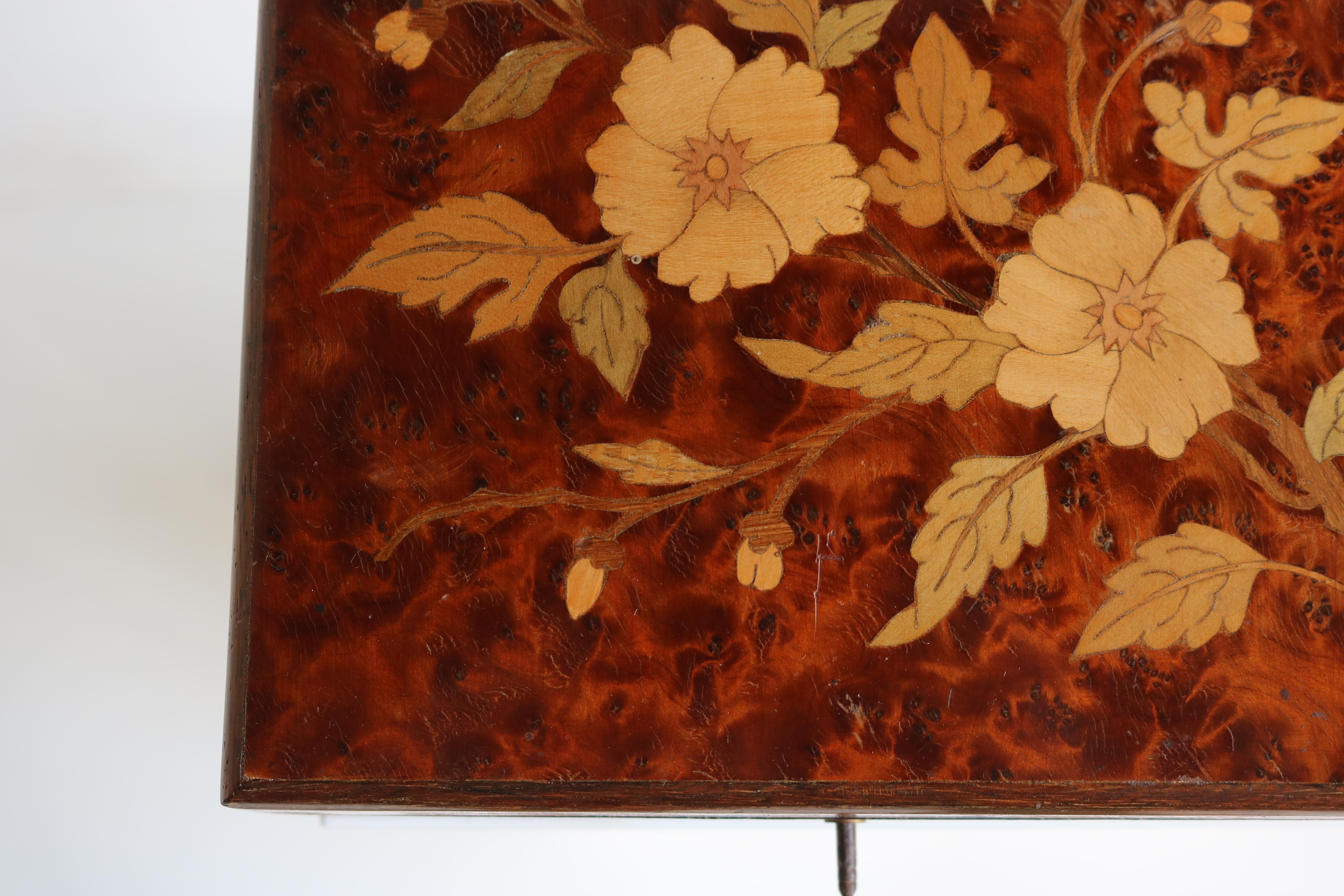 Romantic Antique French Art Nouveau Jewelry Box in Burl Wood & Floral Inlay 1900 6