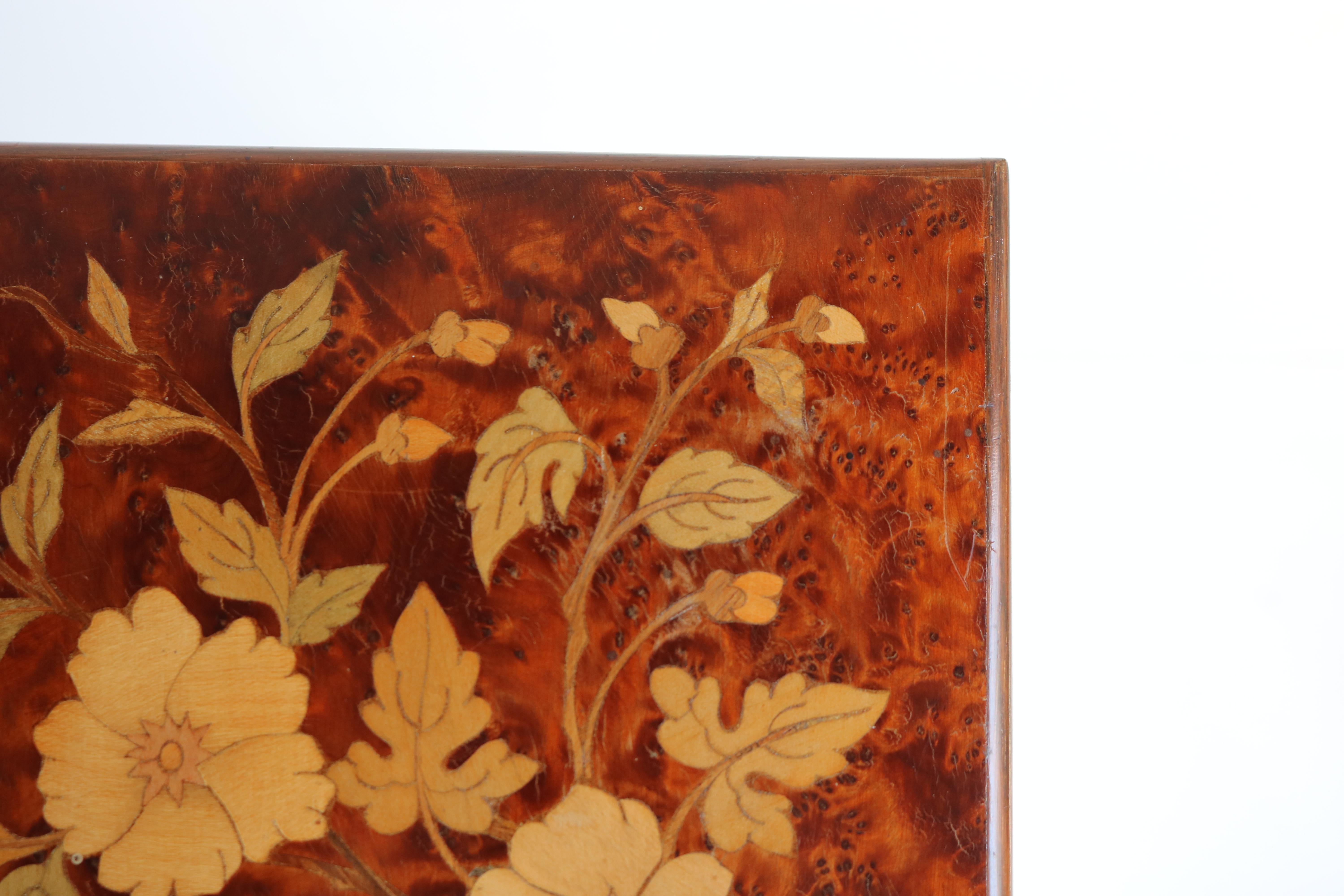 Romantic Antique French Art Nouveau Jewelry Box in Burl Wood & Floral Inlay 1900 8