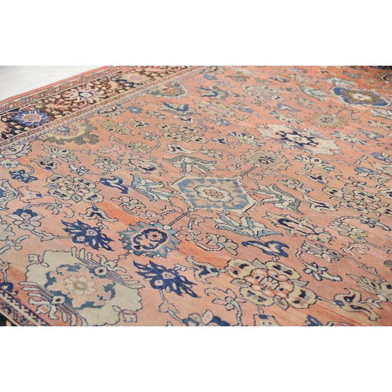 Romantischer antiker Mahal-Teppich mit naiver botanischer Zeichnung und gedämpftem Apricot im Angebot 9
