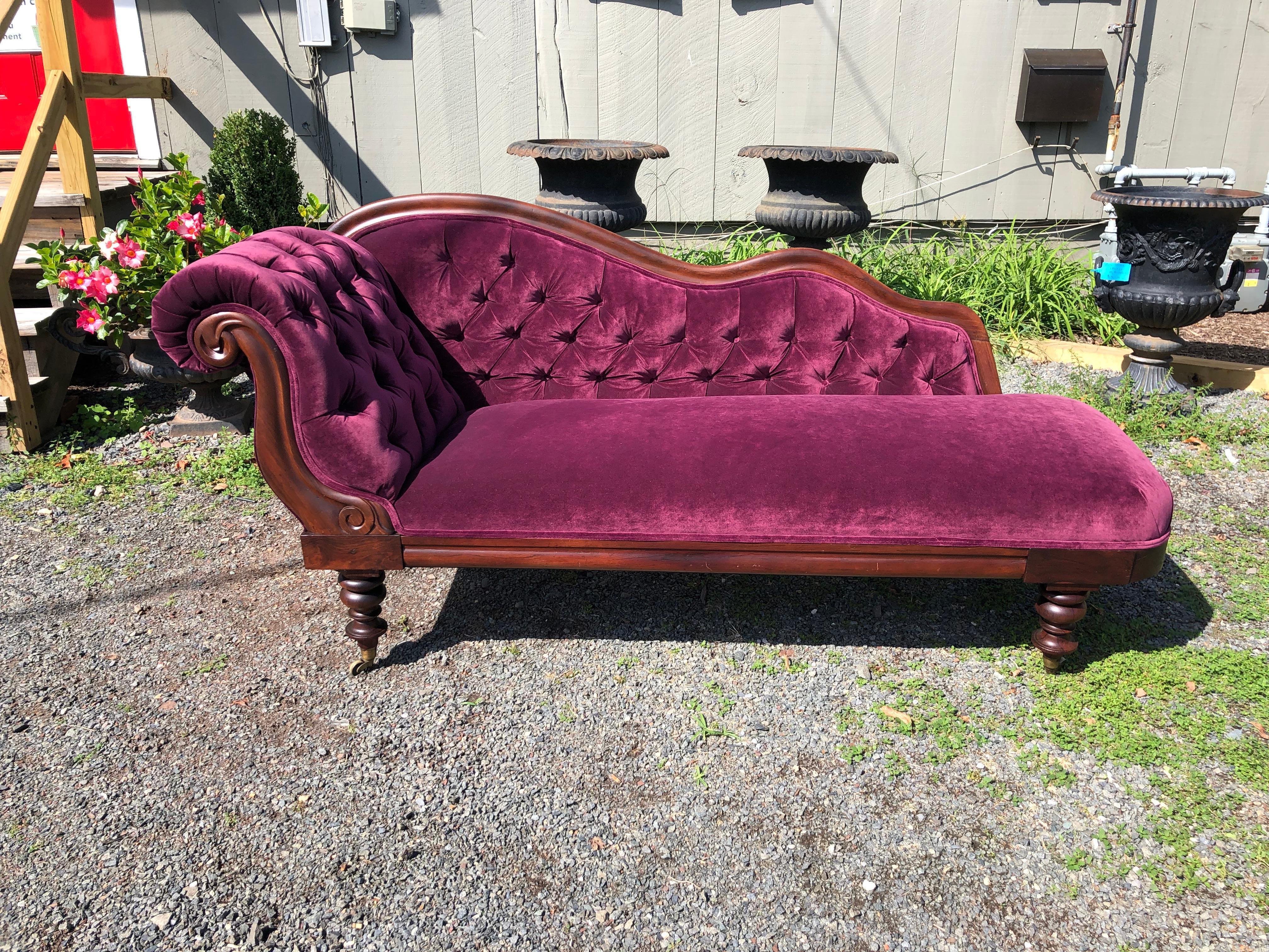 Romantic Antique Purple Velvet Victorian Fainting Couch Chaise Longue 3