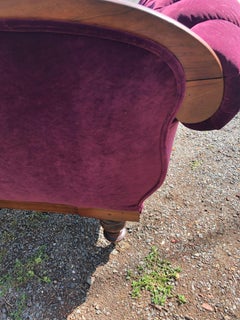 Romantic Antique Purple Velvet Victorian Fainting Couch Chaise Longue