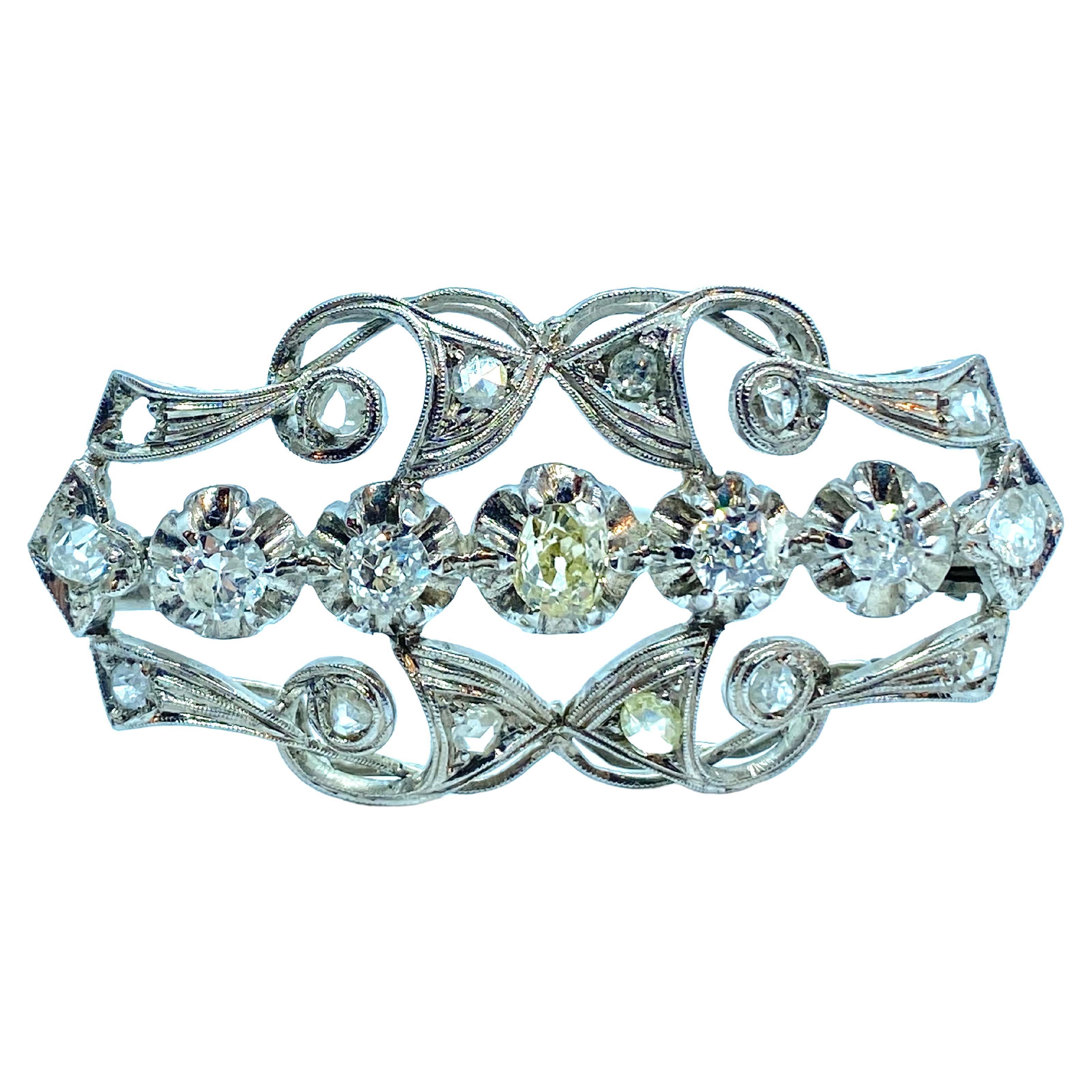 Art Nouveau Romantic diamonds brooch, about 1910 For Sale