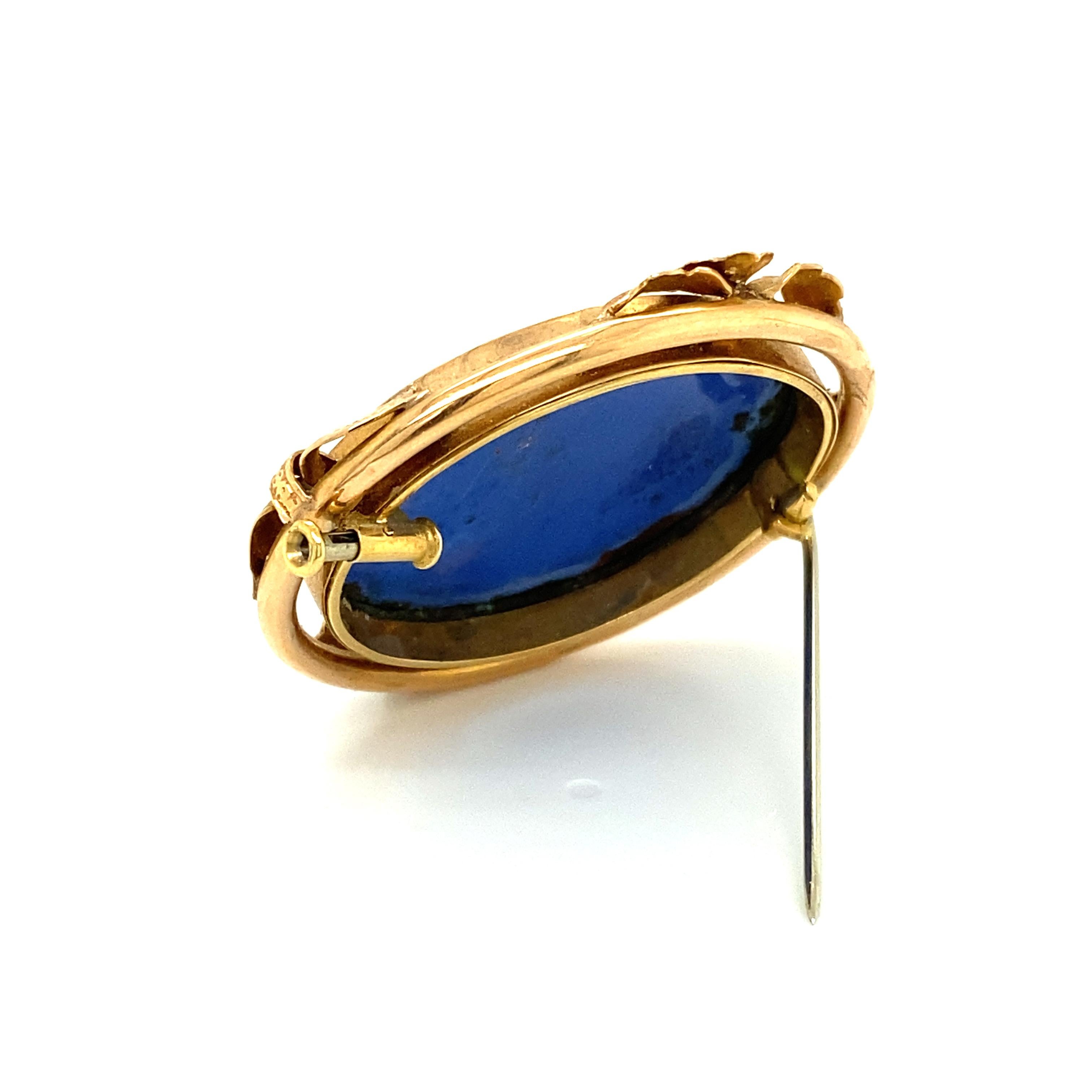 Romantic Enamel Brooch in 18 Karat Gold For Sale 9