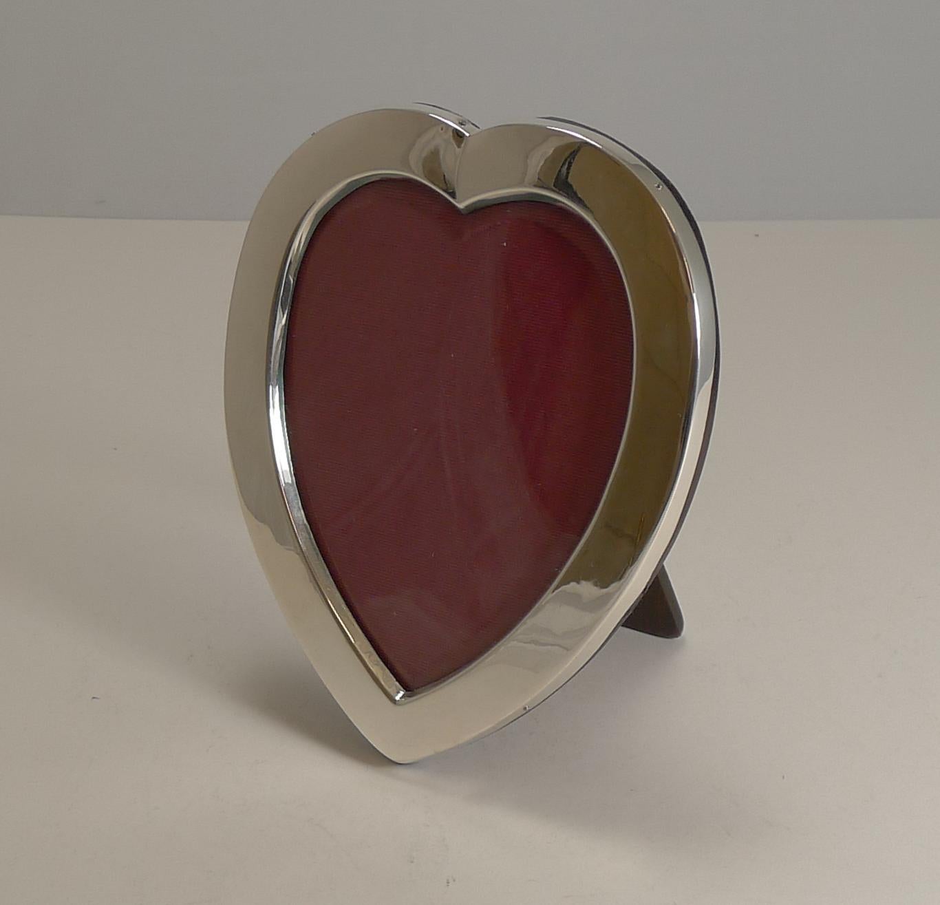 Late Victorian Romantic English Sterling Silver Heart Shaped Photograph Frame, 1899