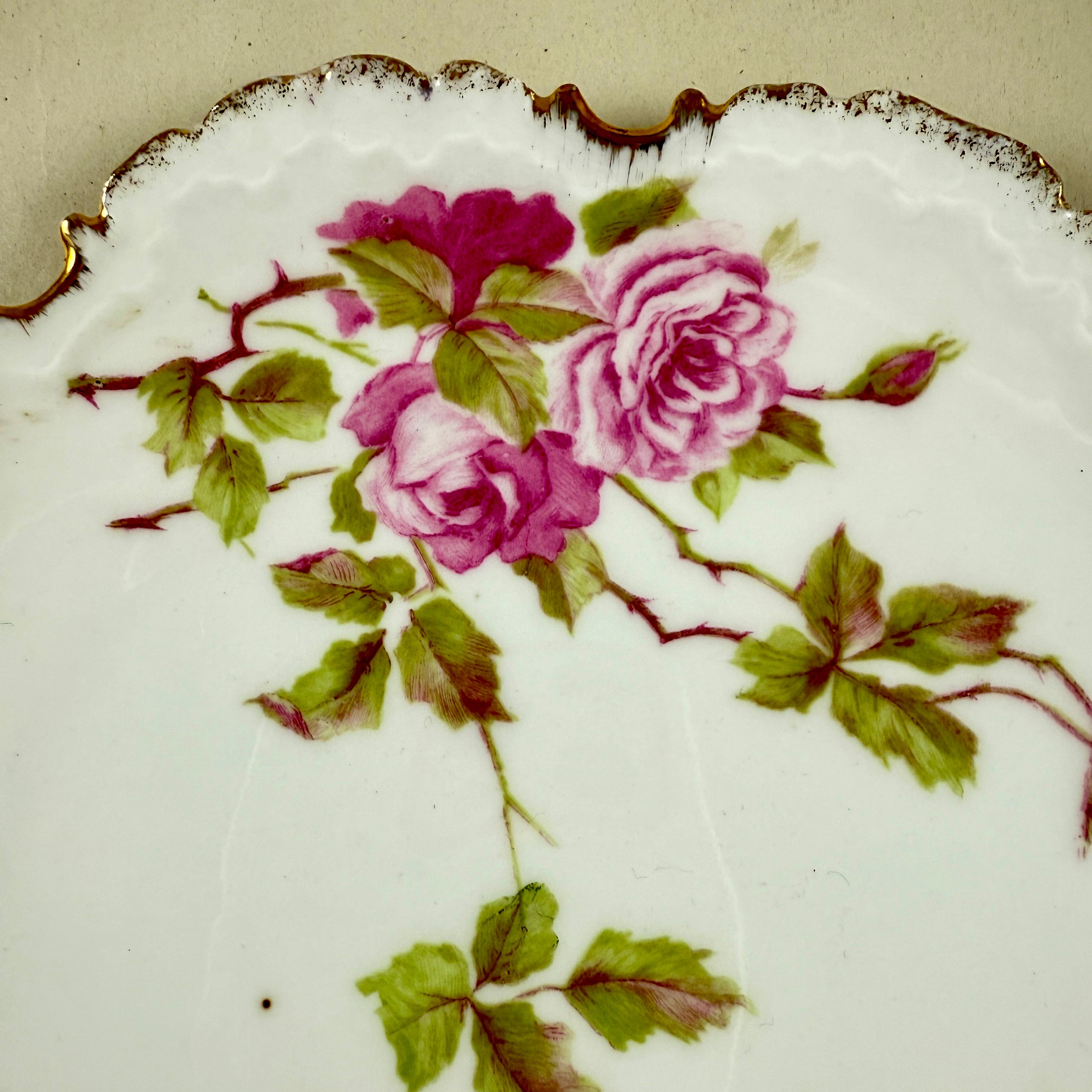 Romantic German Porcelain Rose Vida-Poche Plates, Set of 3 In Good Condition For Sale In Philadelphia, PA
