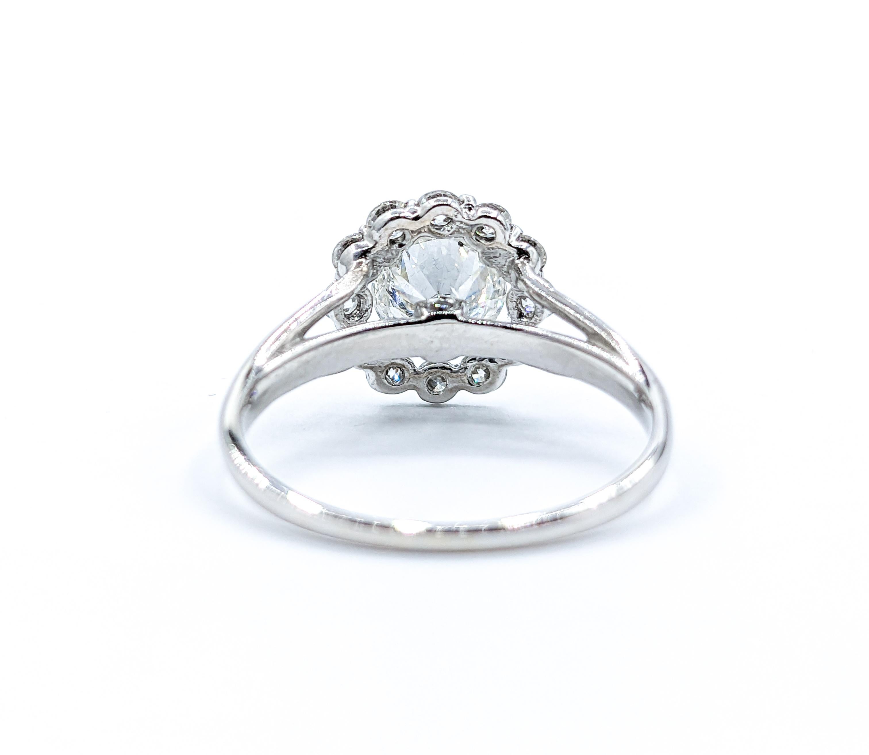 Verlobungsring aus 18 Karat Weißgold mit romantischem GIA .84 Karat Halo 2