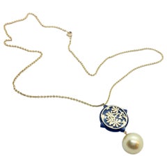 Romantic Gold South Sea Pearl Pendant Necklace in 18 Karat Rose Gold and Horn