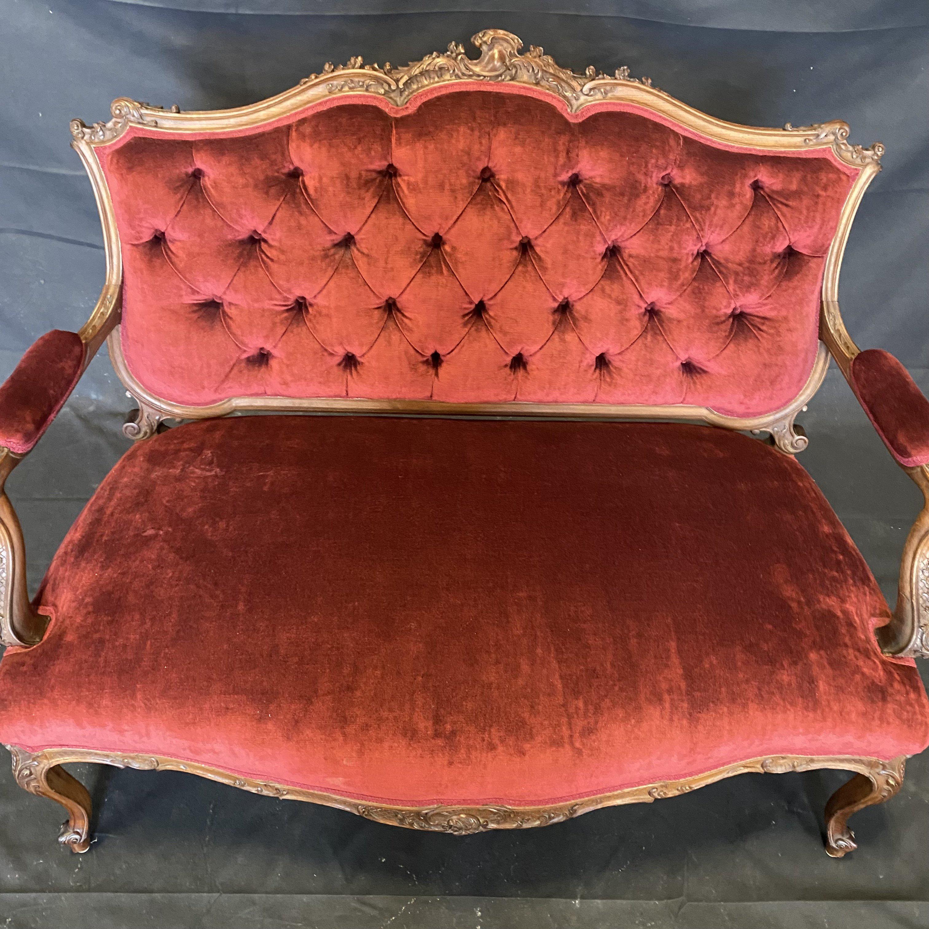 Romantic Intricately Carved French Louis XV Style Mohair Loveseat For Sale 5