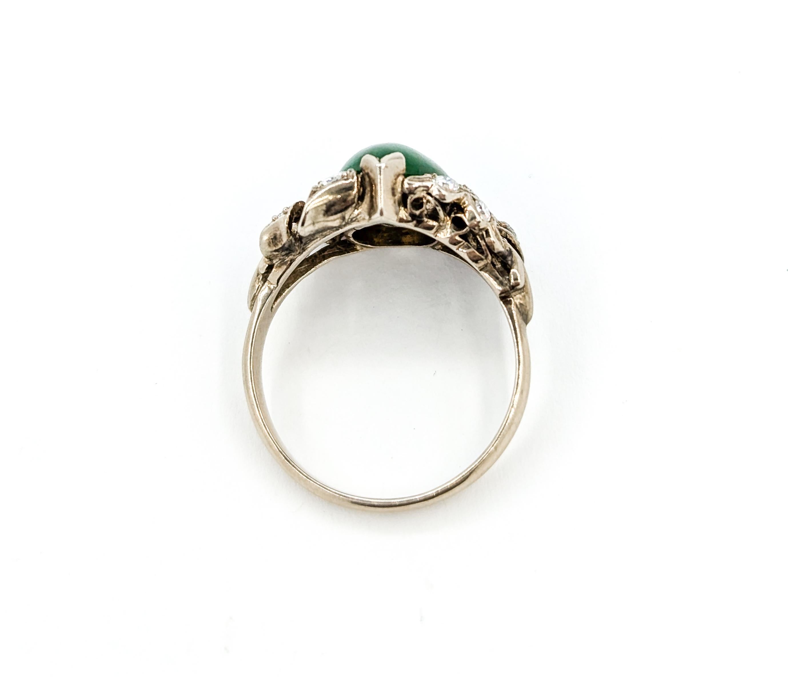 Romantic Jade & Diamond Ribbon Ring in White Gold For Sale 2