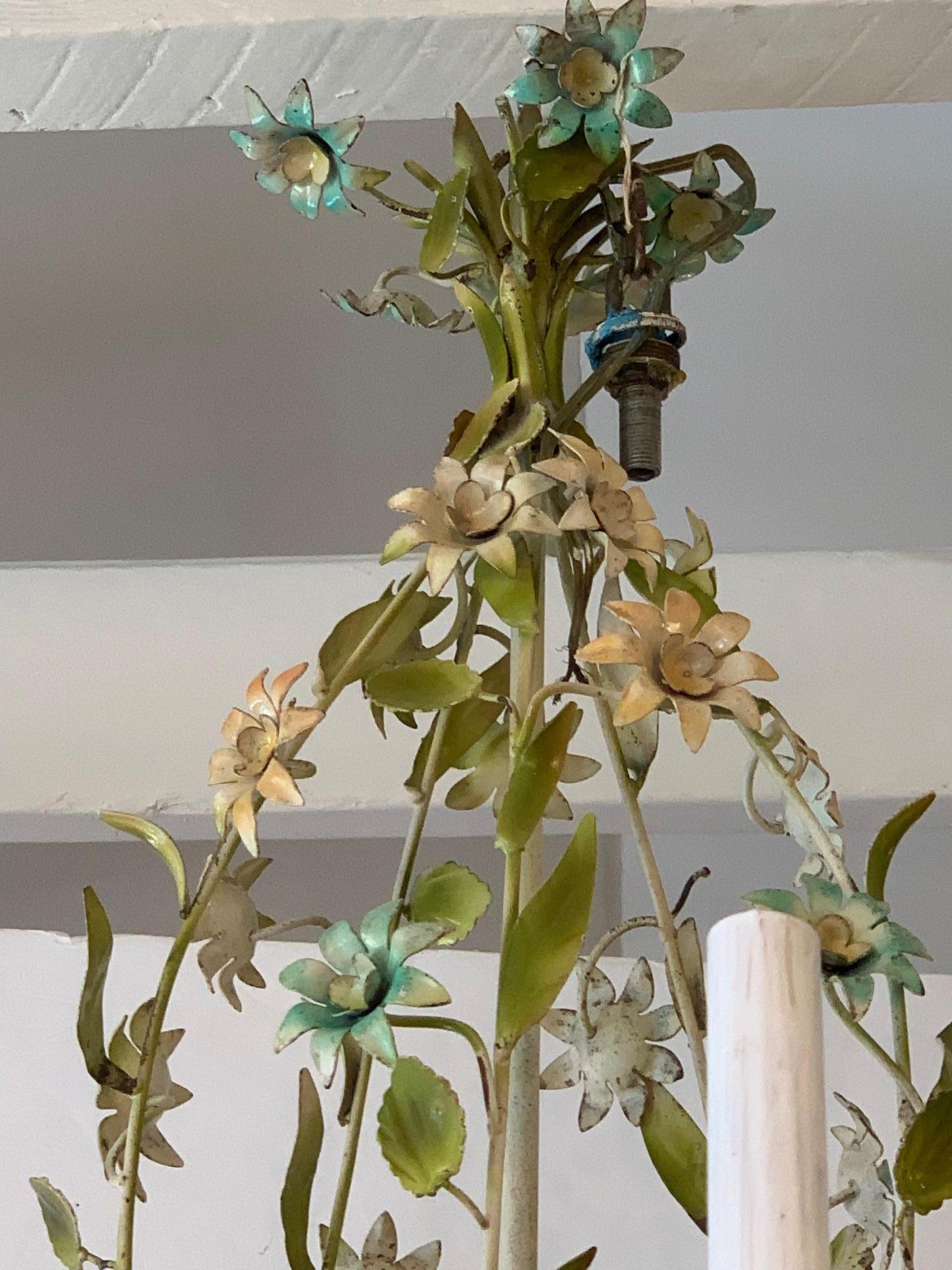 Mid-20th Century Romantic Large Italian Iron & Tole Painted Floral Chandelier