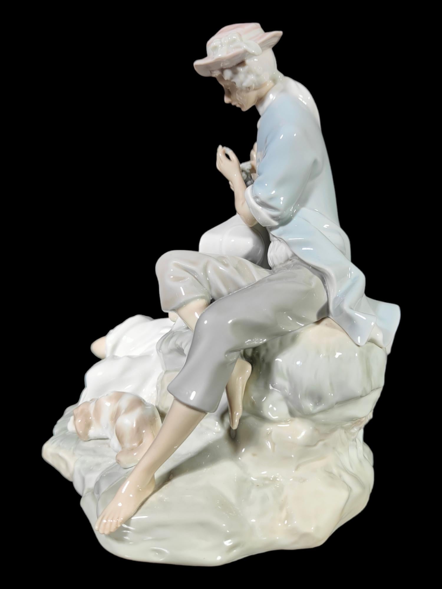 Romantische Lladro-Porzellan-Skulptur im Angebot 4