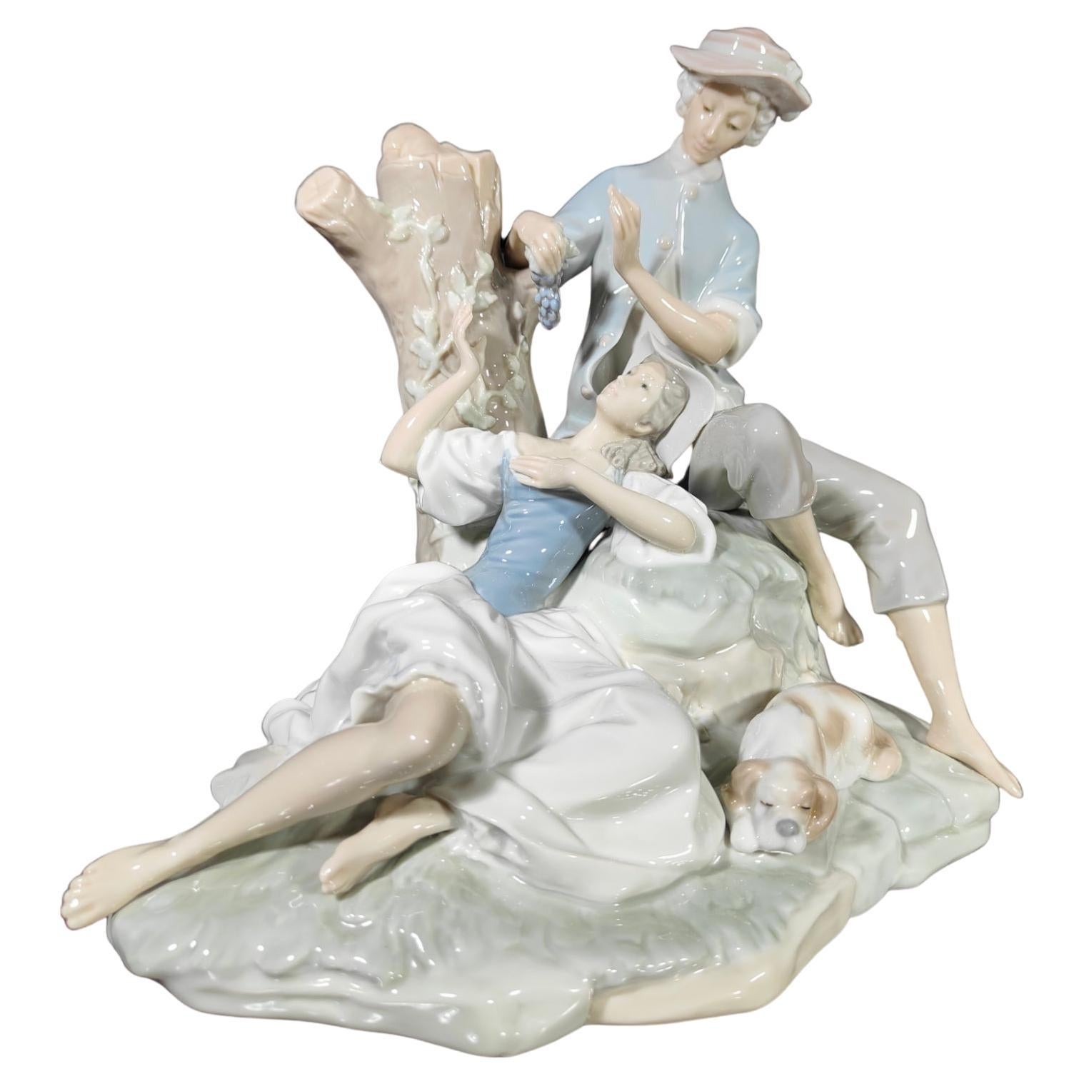 Romantische Lladro-Porzellan-Skulptur