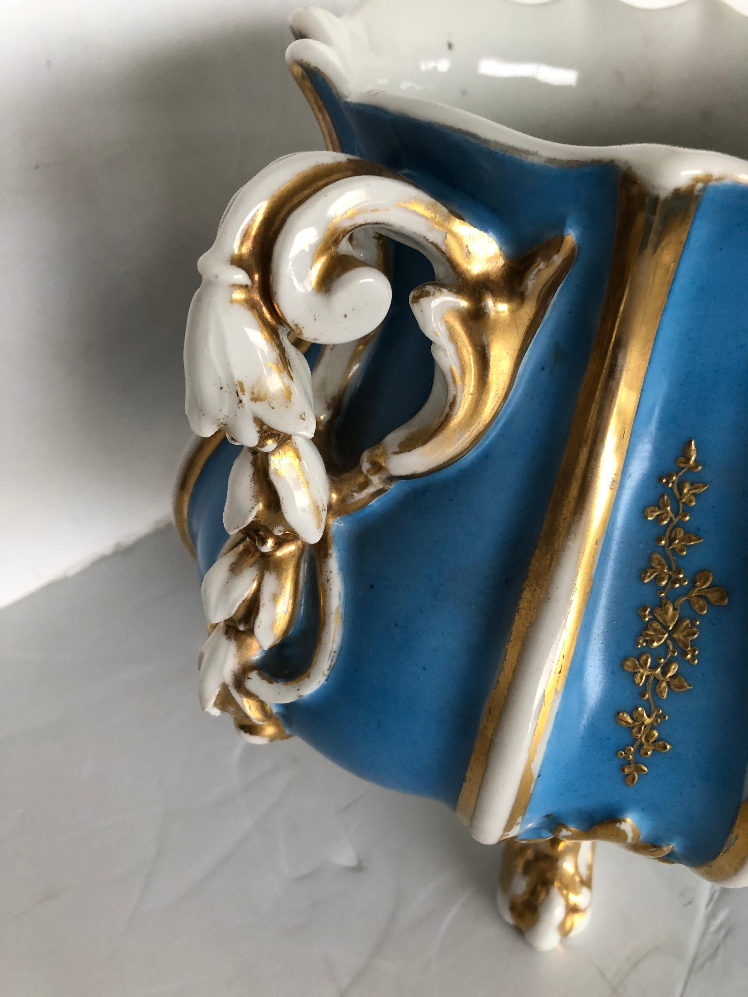 Romantic Old Paris Porcelain Bowl Vase For Sale 2
