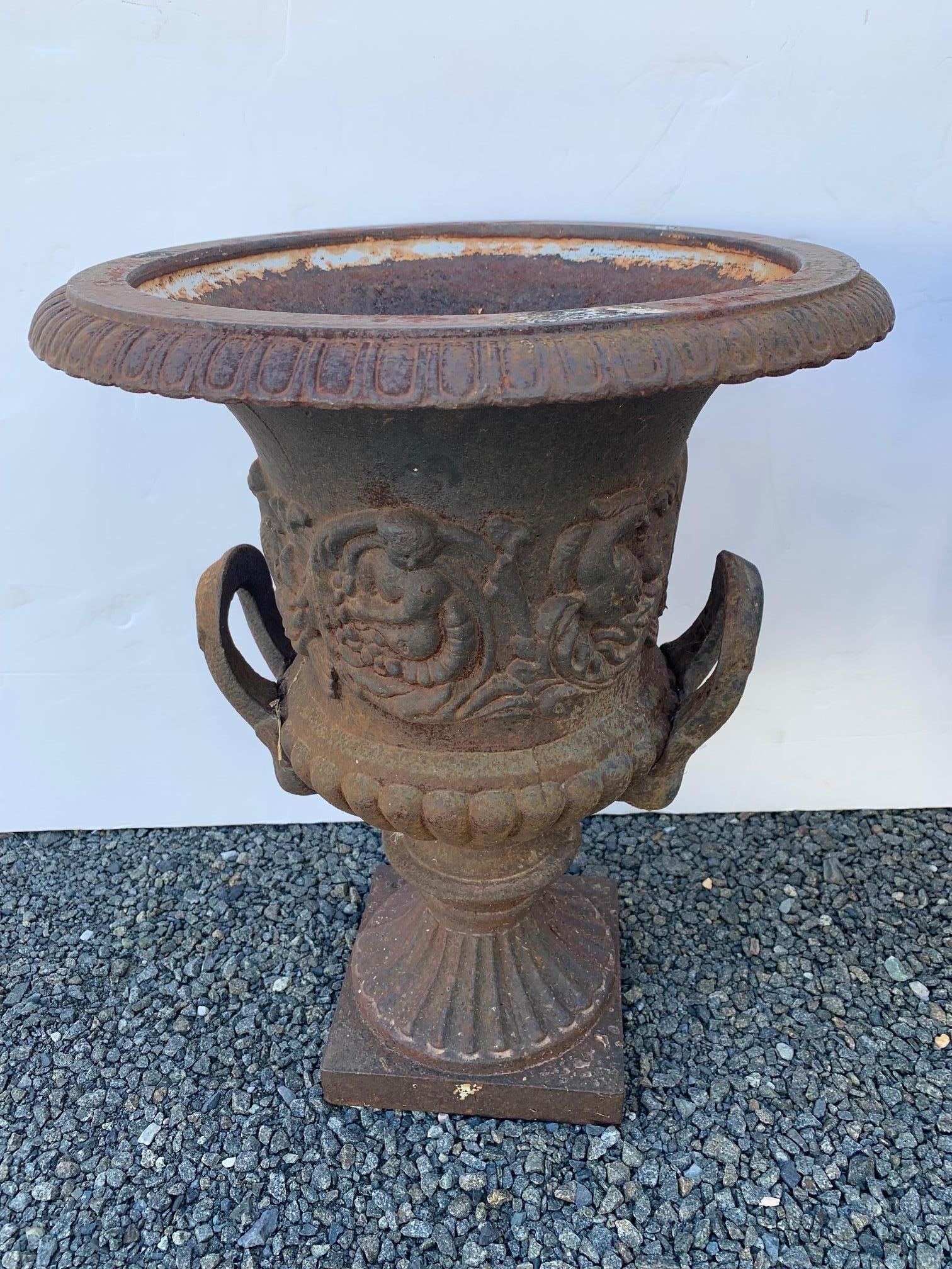 Romantic Pair of Antique French Iron Garden Urns Planters For Sale 1