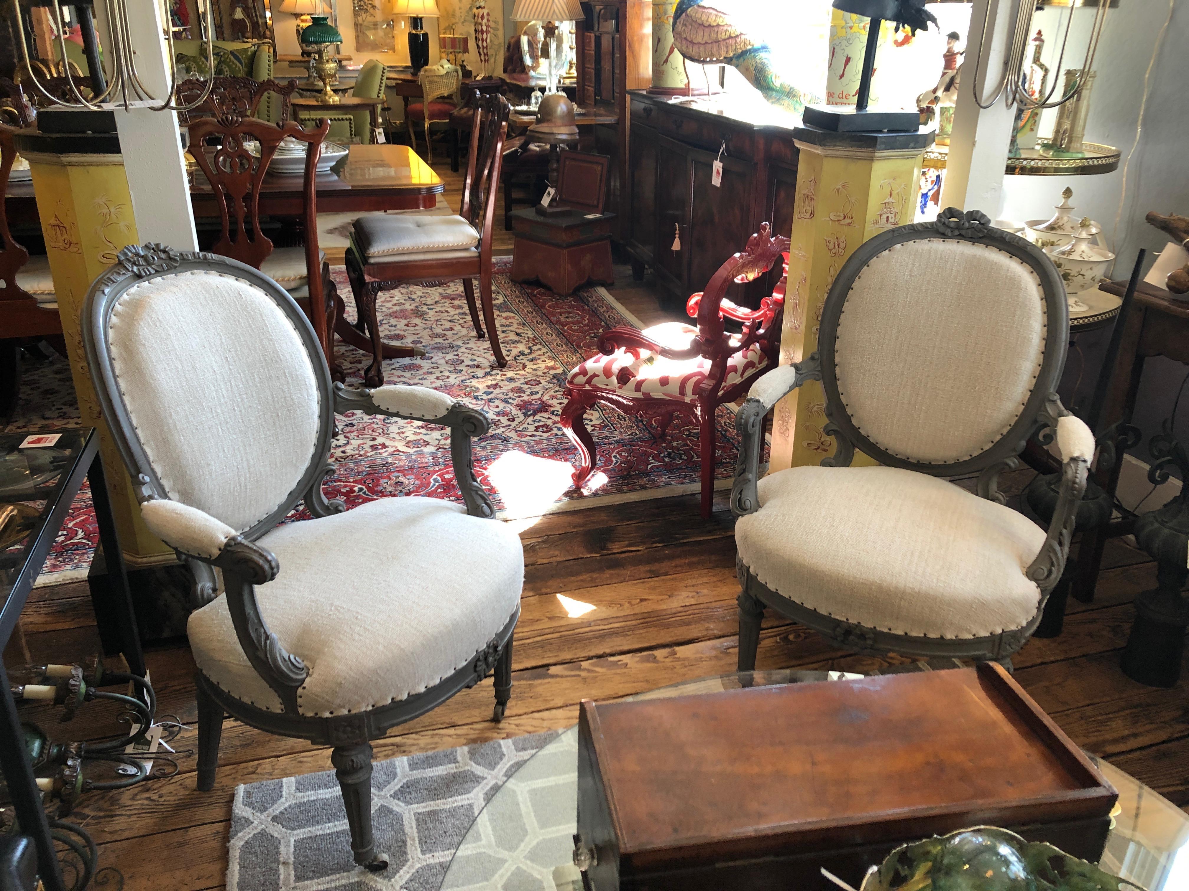 Louis XVI Romantic Pair of Grey Painted French Fauteuil Chairs with Oatmeal Upholstery