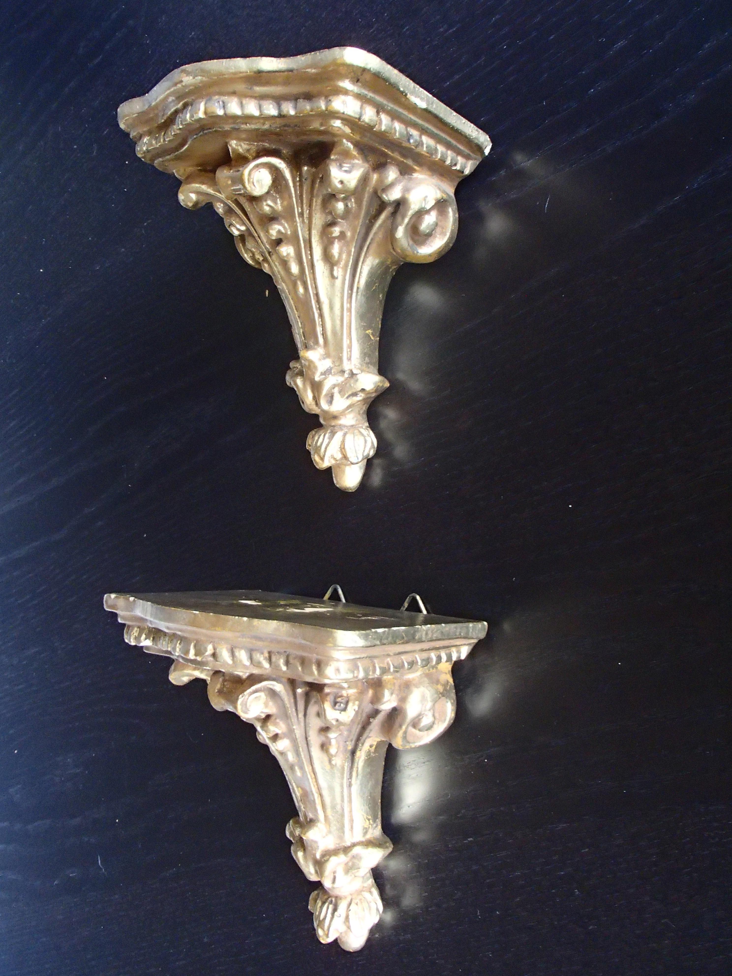 Baroque Romantic Pair of Small Gold Wallkonzoles For Sale