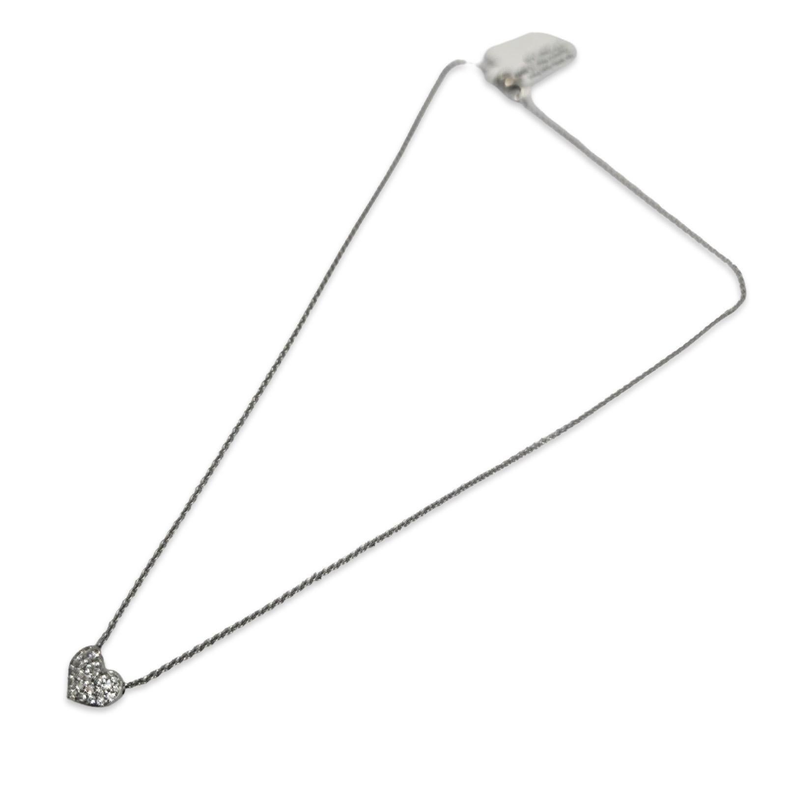 Donna Ciondolo romantico a cuore con pavé di diamanti da 0,39tcw in oro bianco 18 carati da 17 pollici in vendita