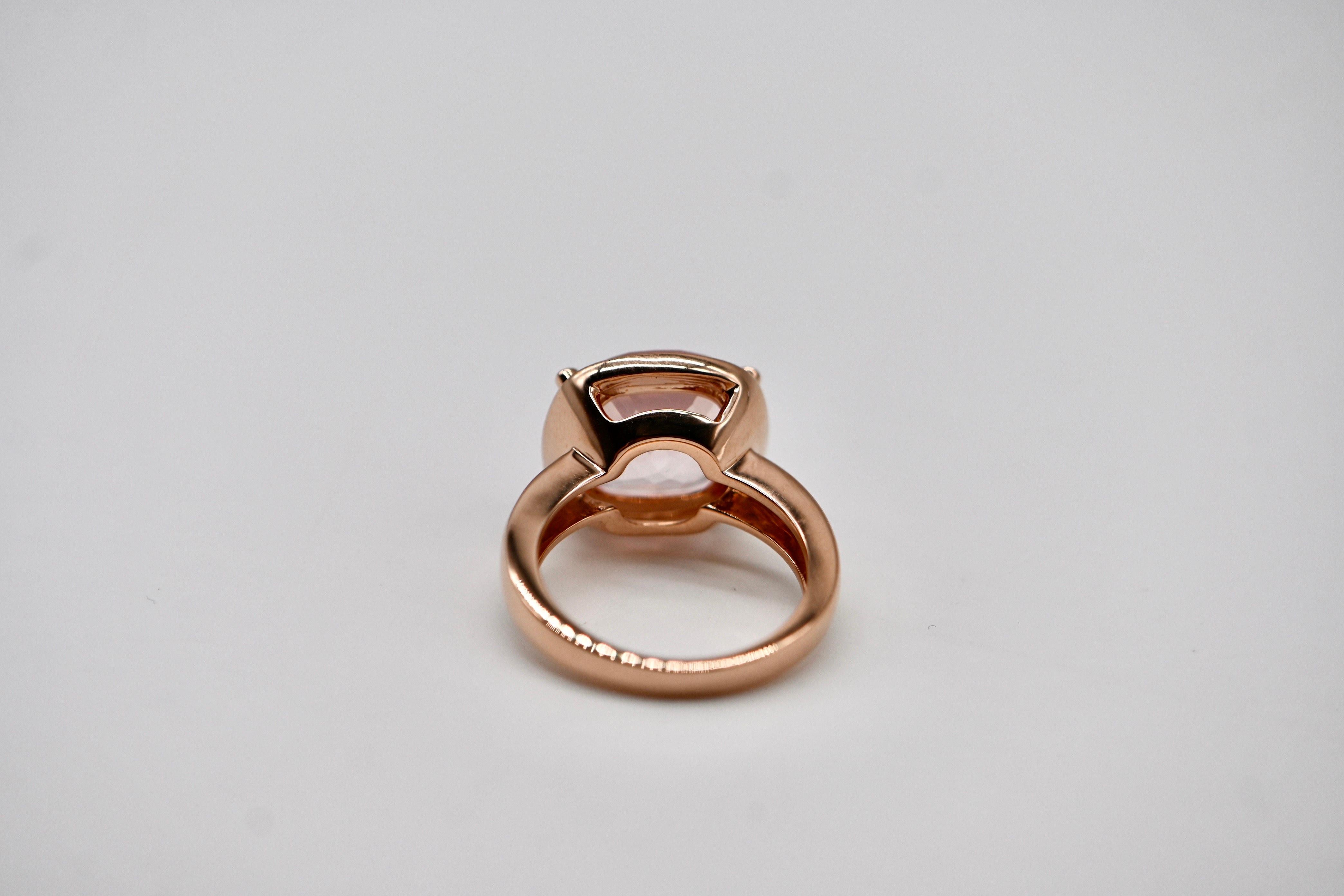 Modern Romantic Rose Gold Ring with Rose Quartz and Brilliant-Cut Diamonds For Sale