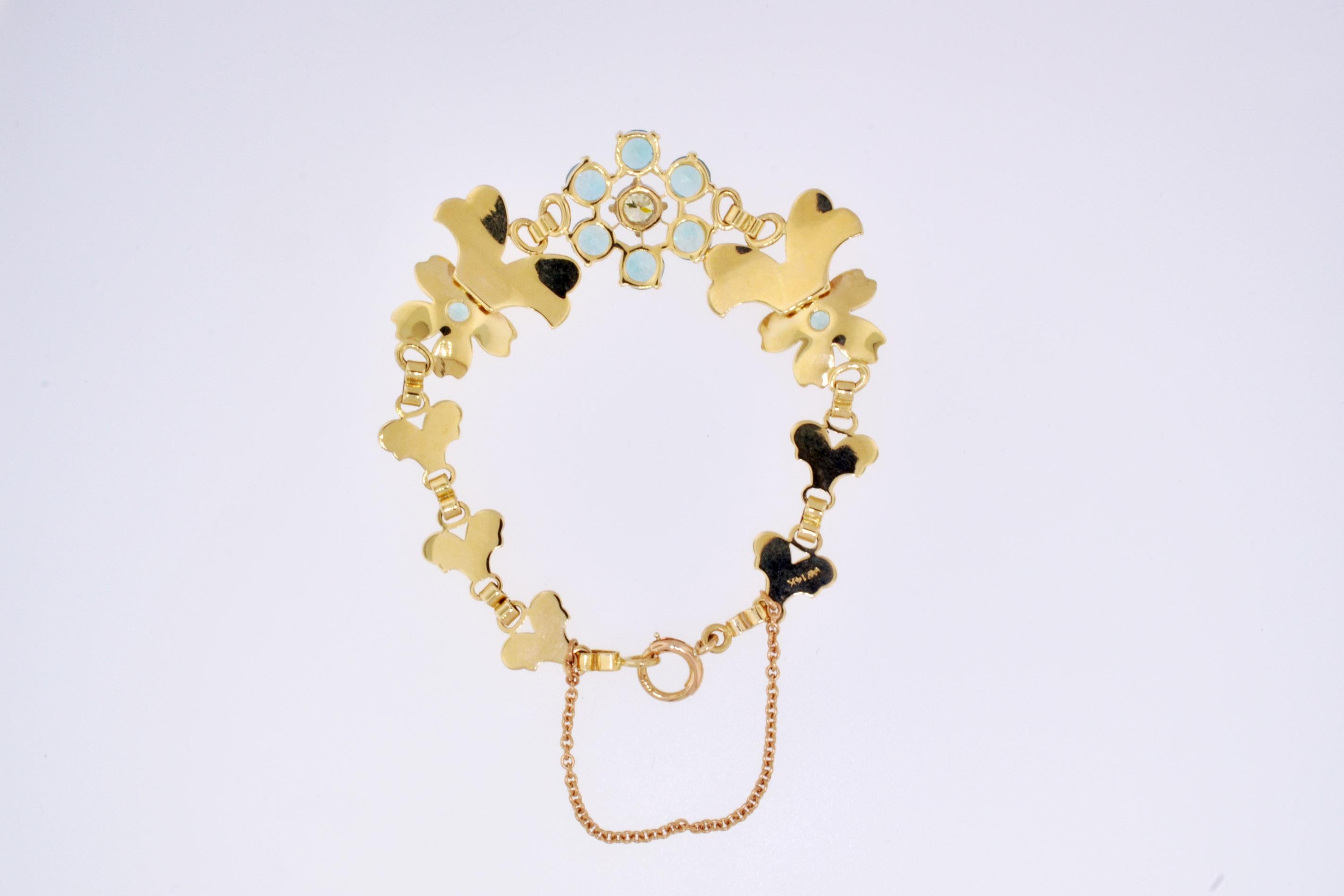 Romantic Vintage Diamond and Blue Topaz Flower Bracelet in 14 Karat Yellow Gold For Sale 1