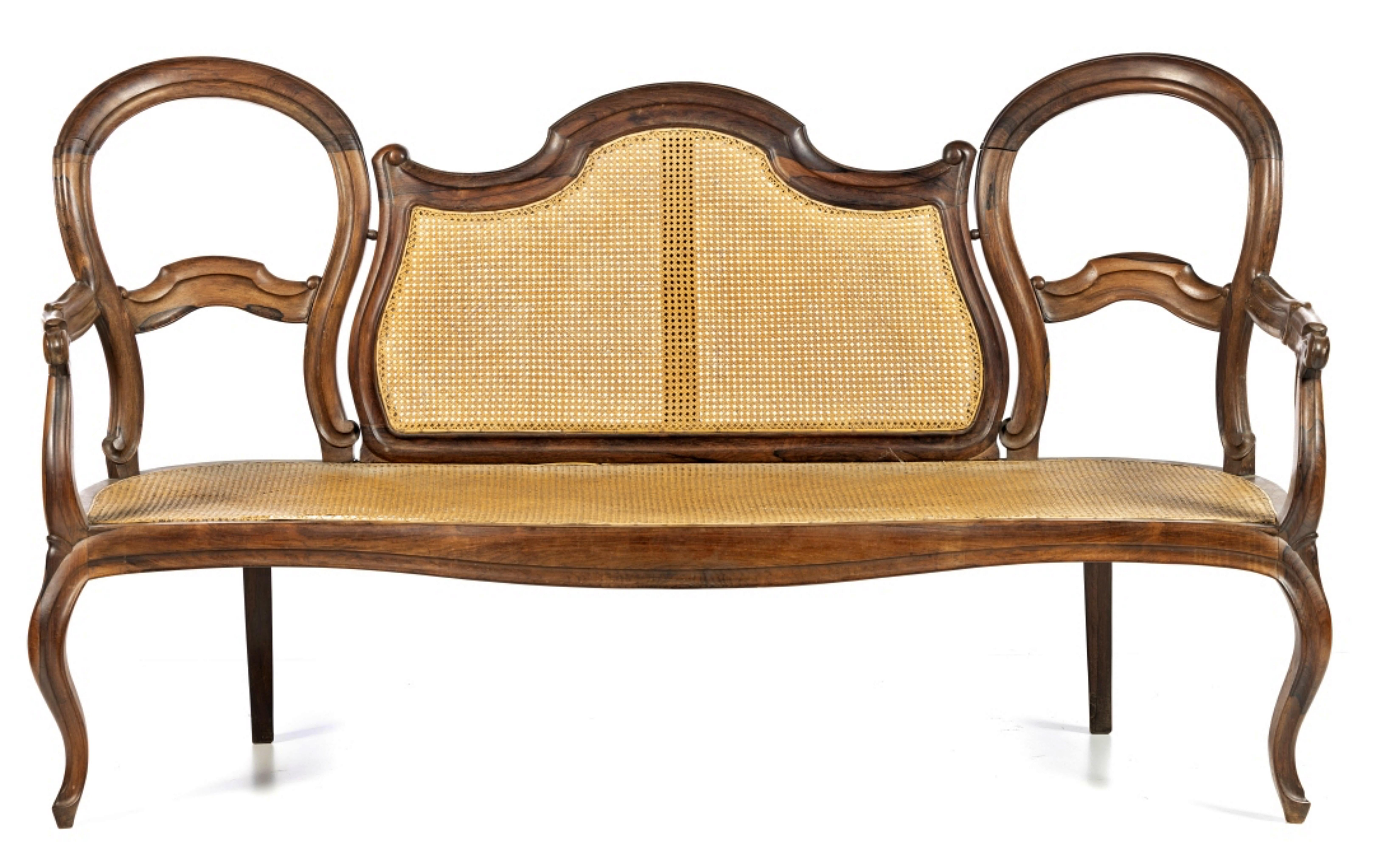 ASIENTO ROMÁNTICO

Sofá portugués de palisandro del siglo XIX.
Asiento y respaldo de caña.
Dimensiones: 102 x 182 x 56 cm
Buen estado