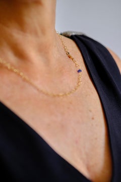 Collier de style romantique en or jaune 18 carats avec saphir 0,51 carat « Little Hearts »