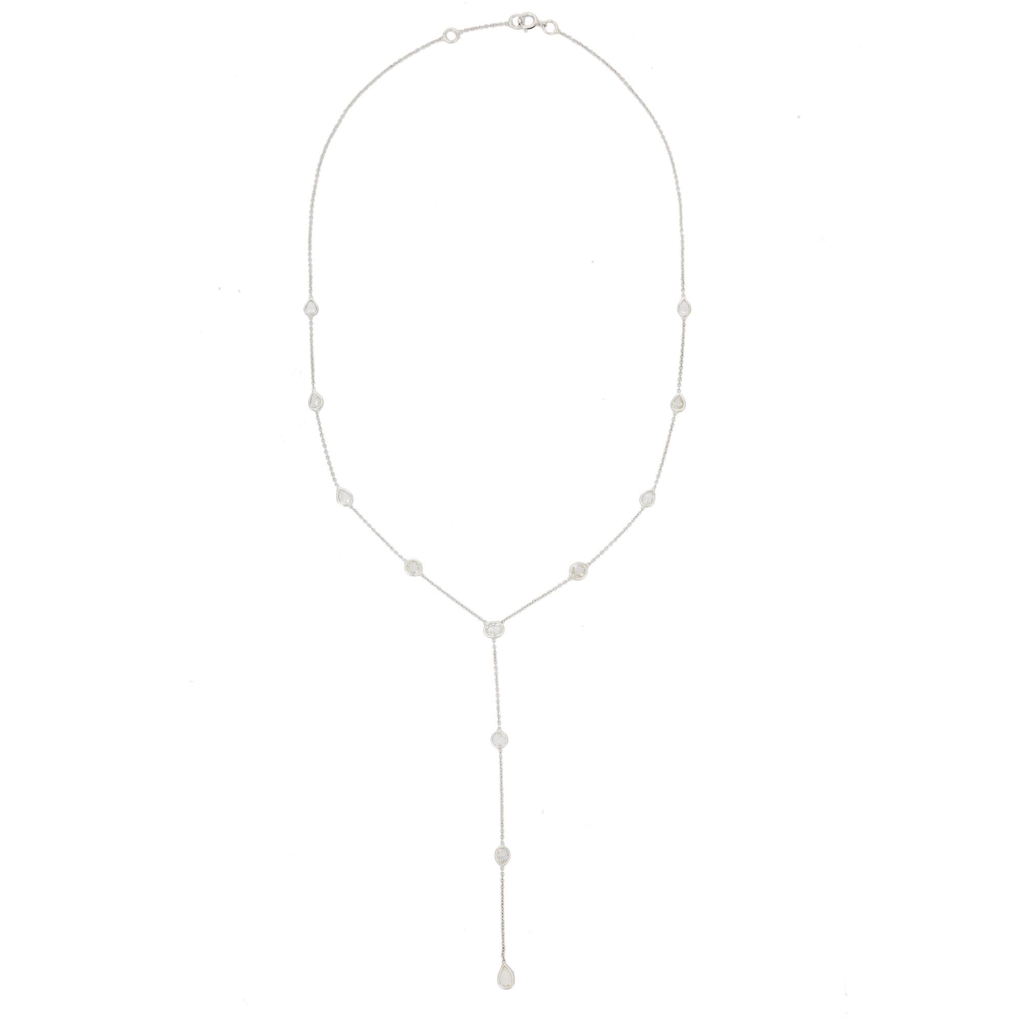 Collana Diamond Ariat in oro 18 carati tempestata di diamanti taglio rotondo.
Accessoriate il vostro look con questa elegante collana di diamanti di Ariat. Questo splendido gioiello eleva immediatamente un look casual o un abito elegante.