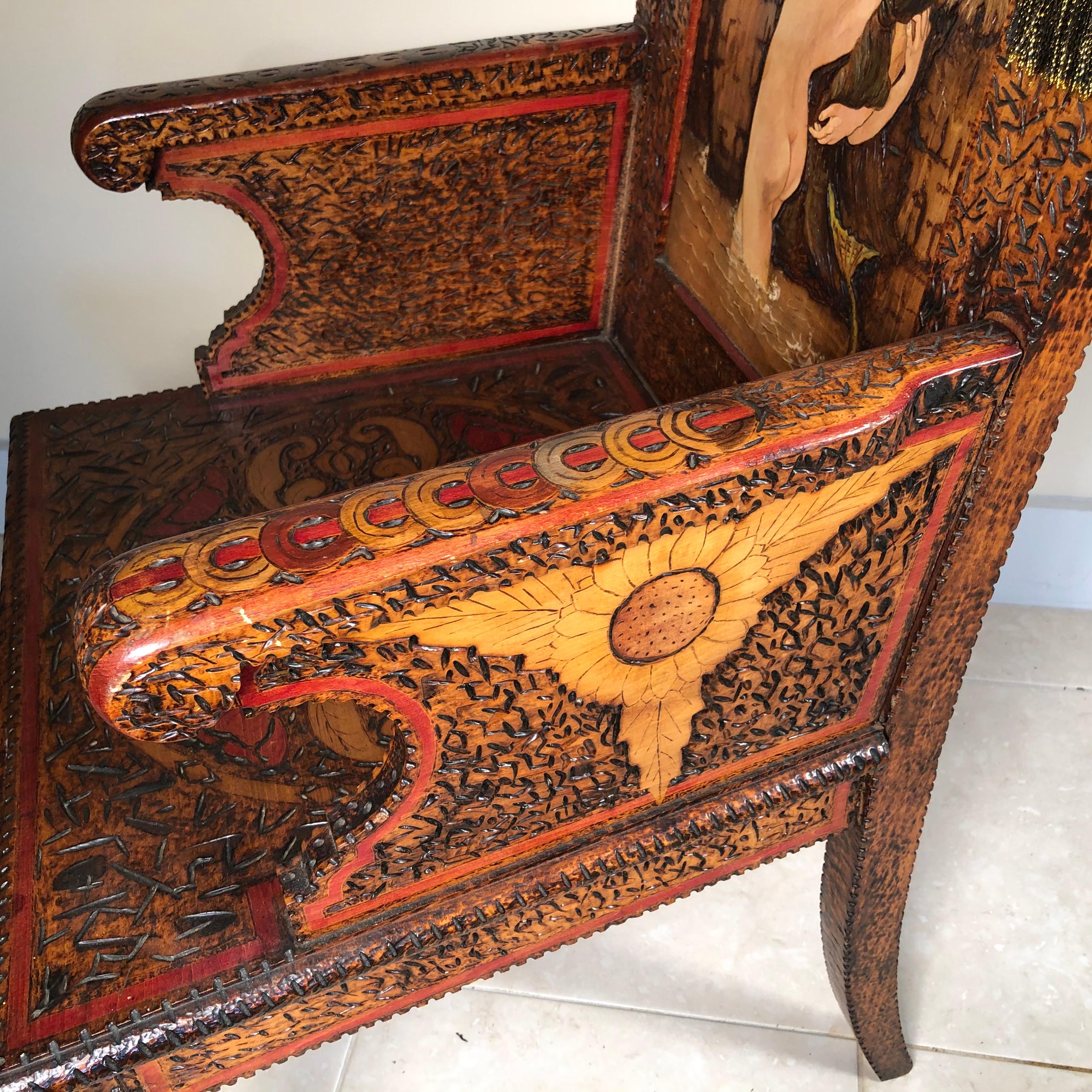 Chaise trône romantique unique décorée à la main Arts & Crafts Rhode Island en vente 4