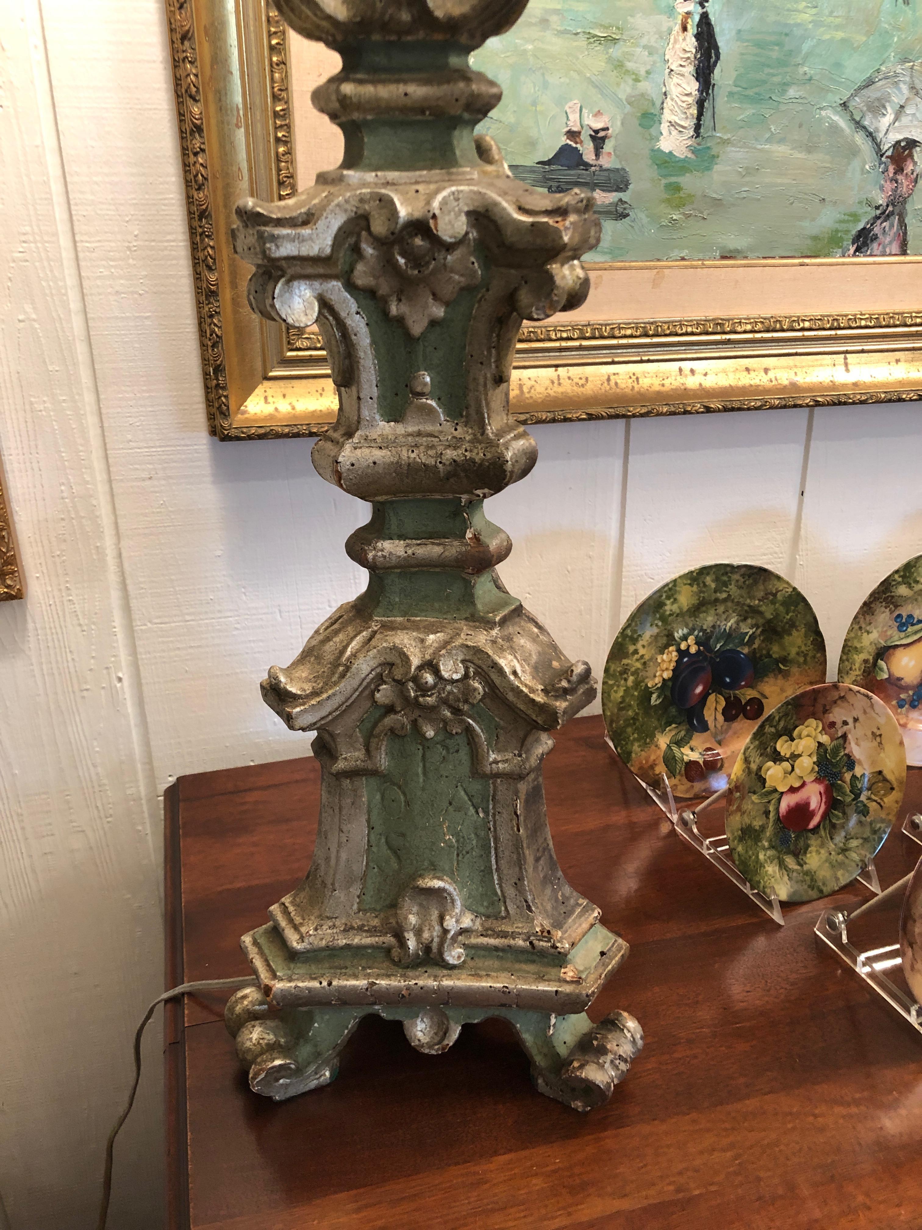 Romantic Very Tall Carved Wood and Gilded Italian Table Lamps In Good Condition In Hopewell, NJ